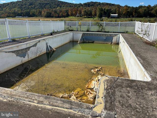 Mifflintown, PA 17059,5906 ROUTE 333