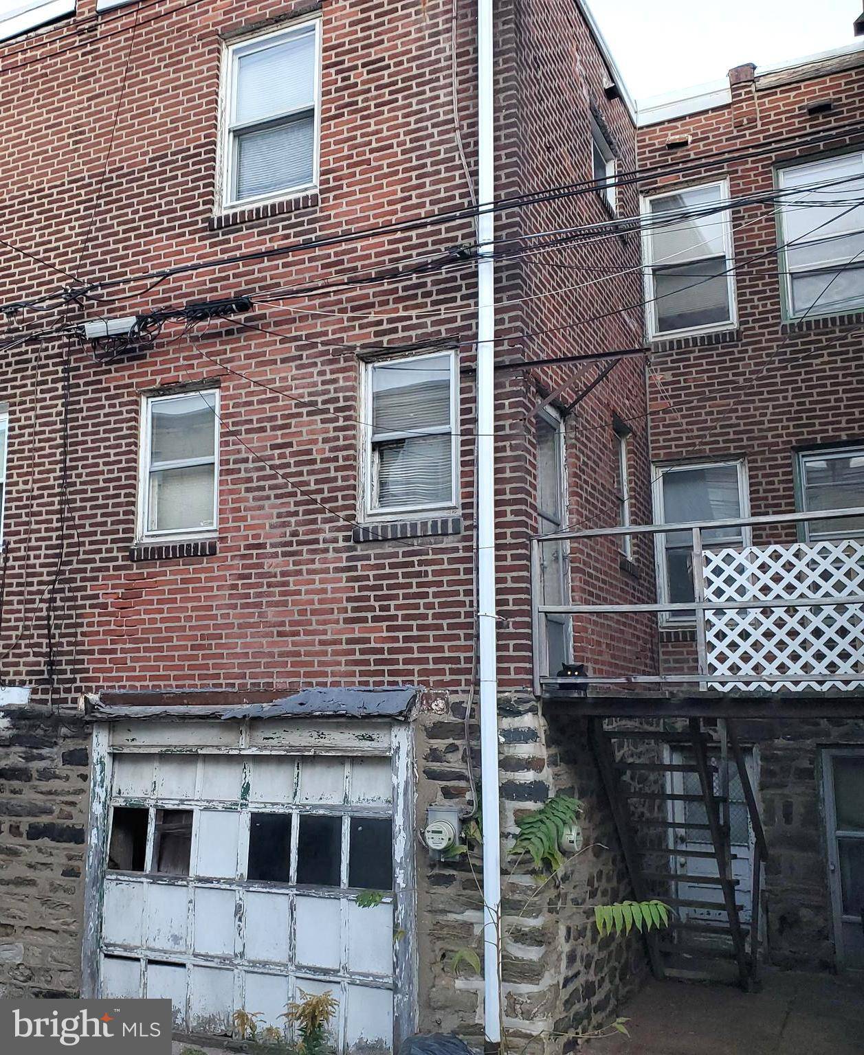 Philadelphia, PA 19126,6438 N SMEDLEY ST