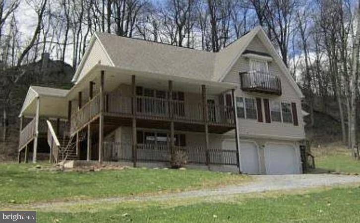 Hedgesville, WV 25427,785 MAVERICK TRL