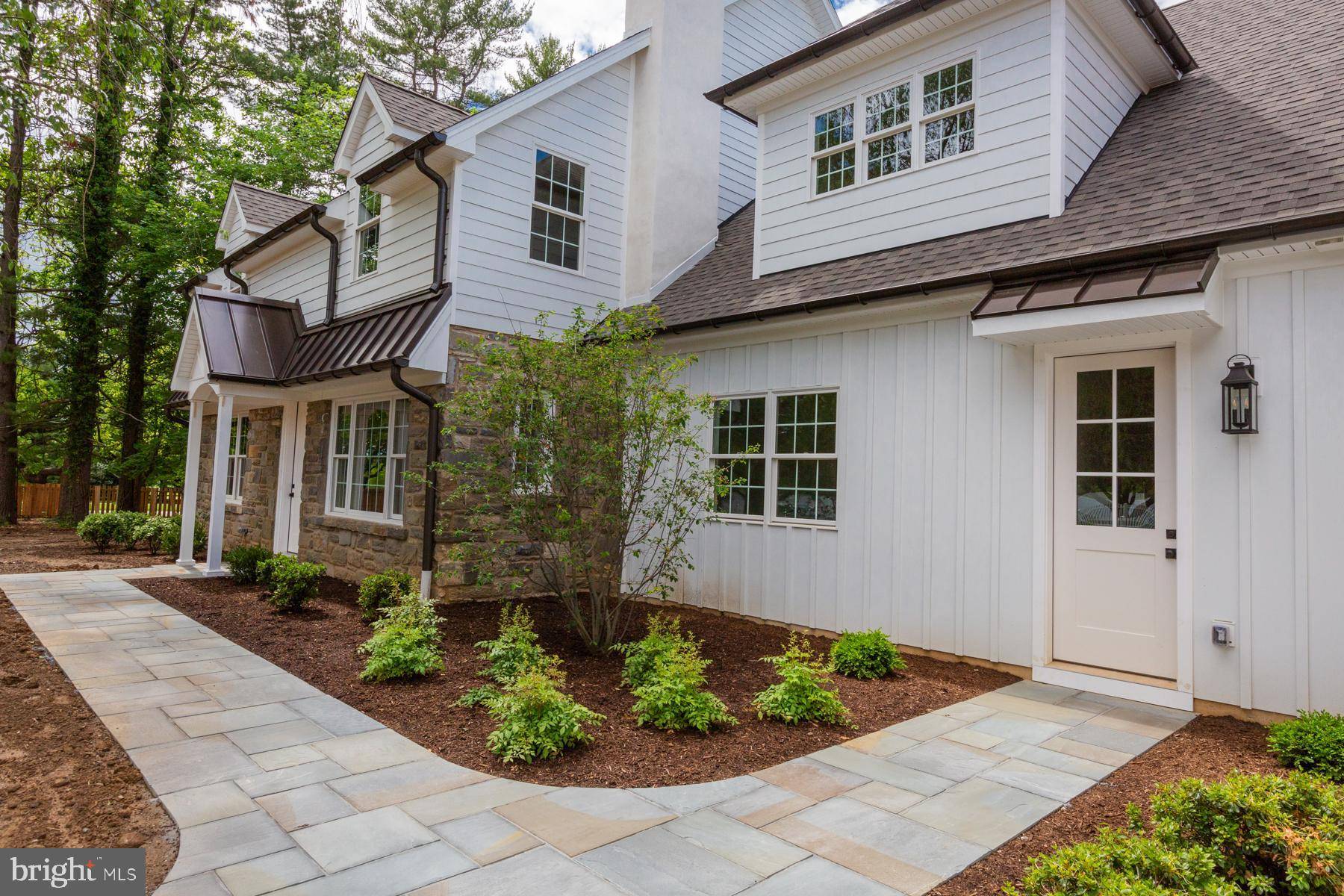 Berwyn, PA 19312,1537 EVERGREEN LN