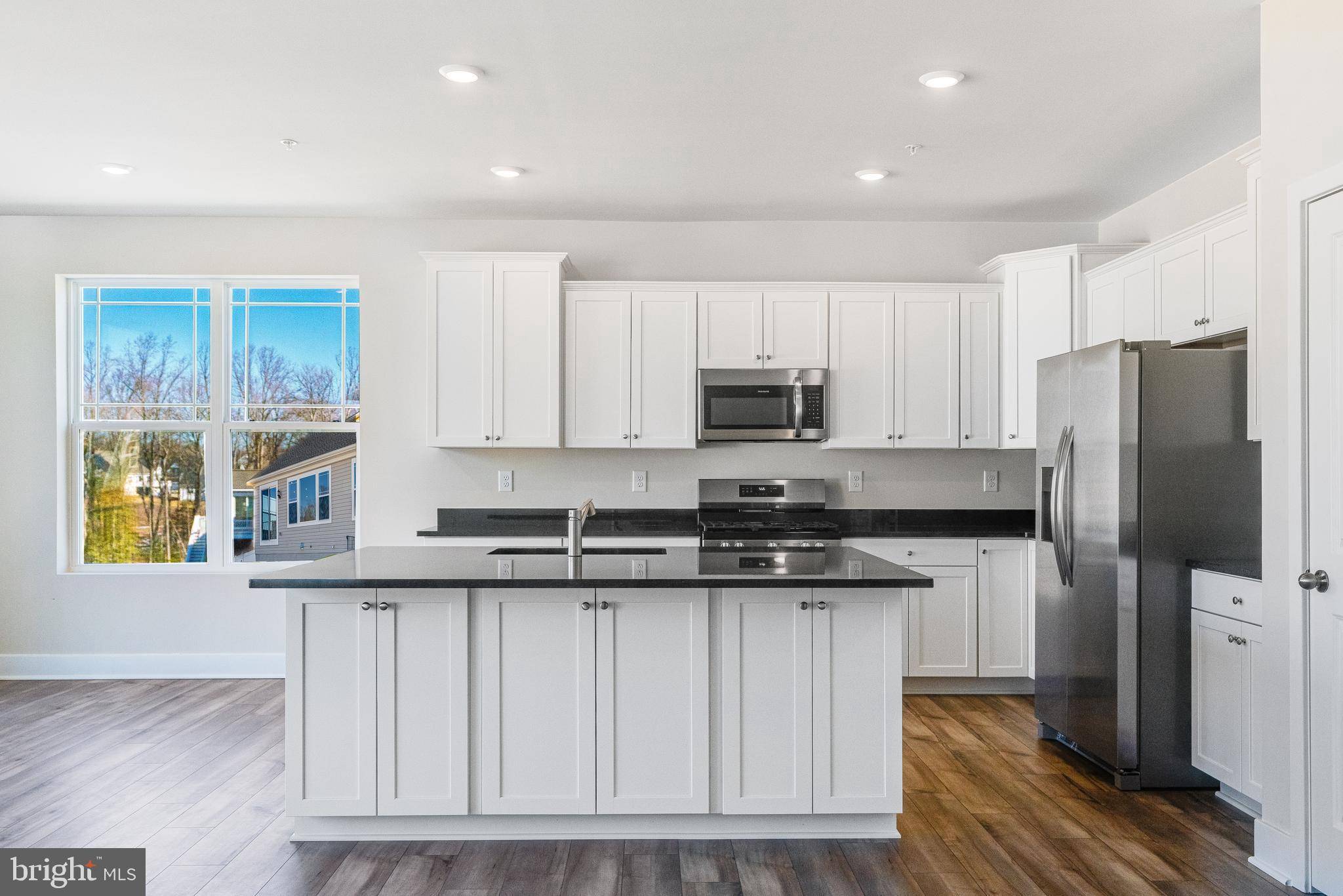 White Plains, MD 20695,10015 SHENANDOAH LN