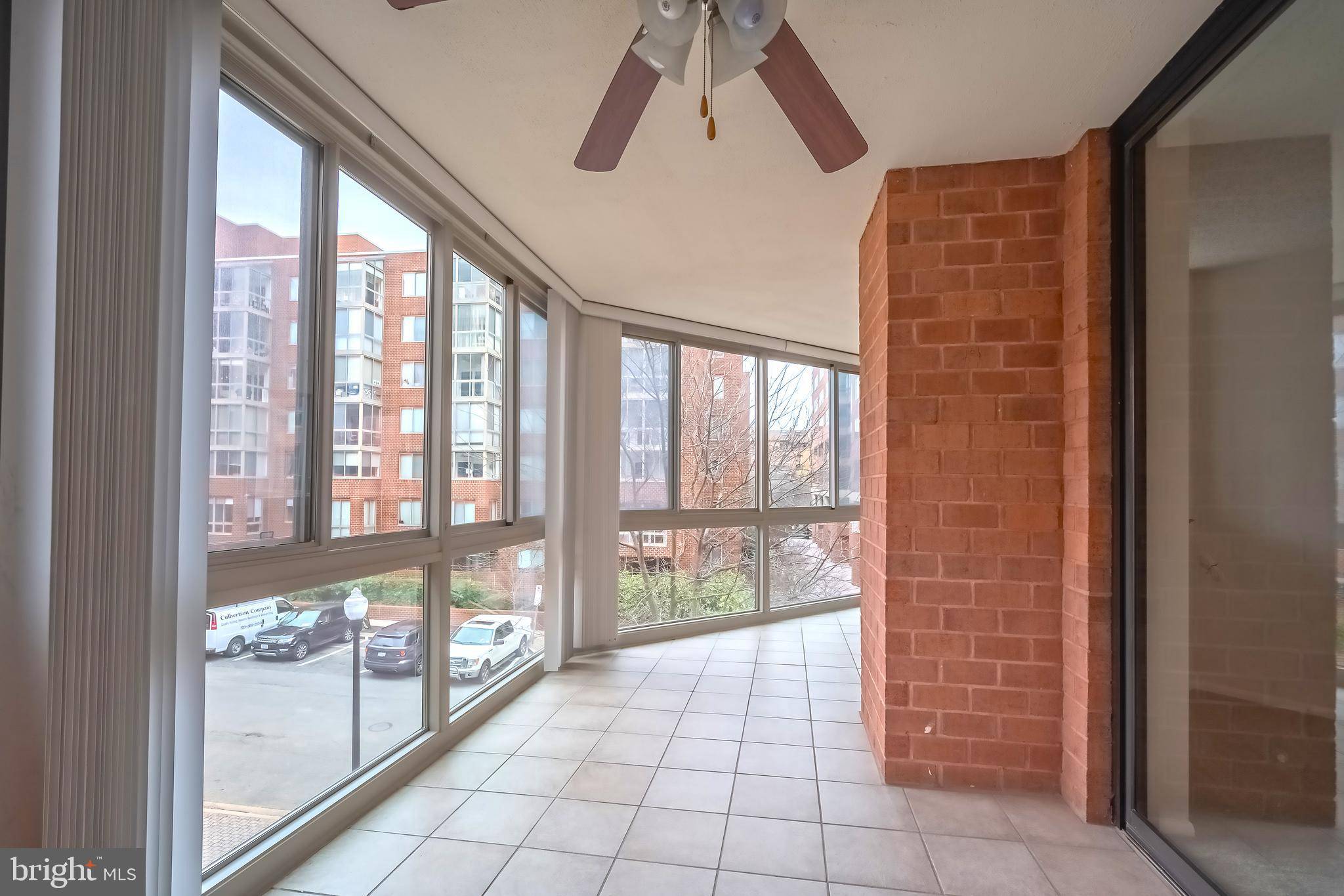 Arlington, VA 22201,1001 N VERMONT ST N #311