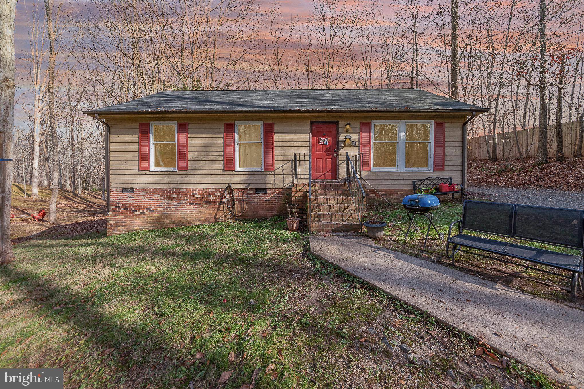 Ruther Glen, VA 22546,220 CEDAR RIDGE DR