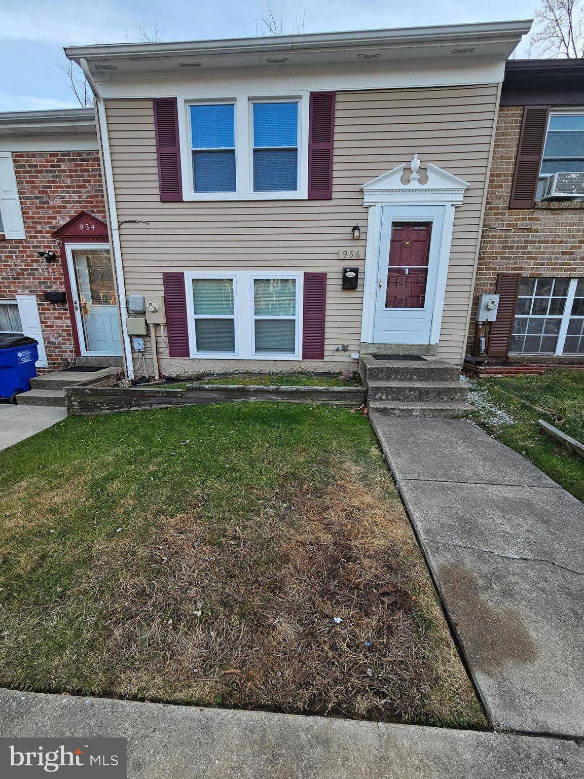 Edgewood, MD 21040,956 TOPVIEW DR