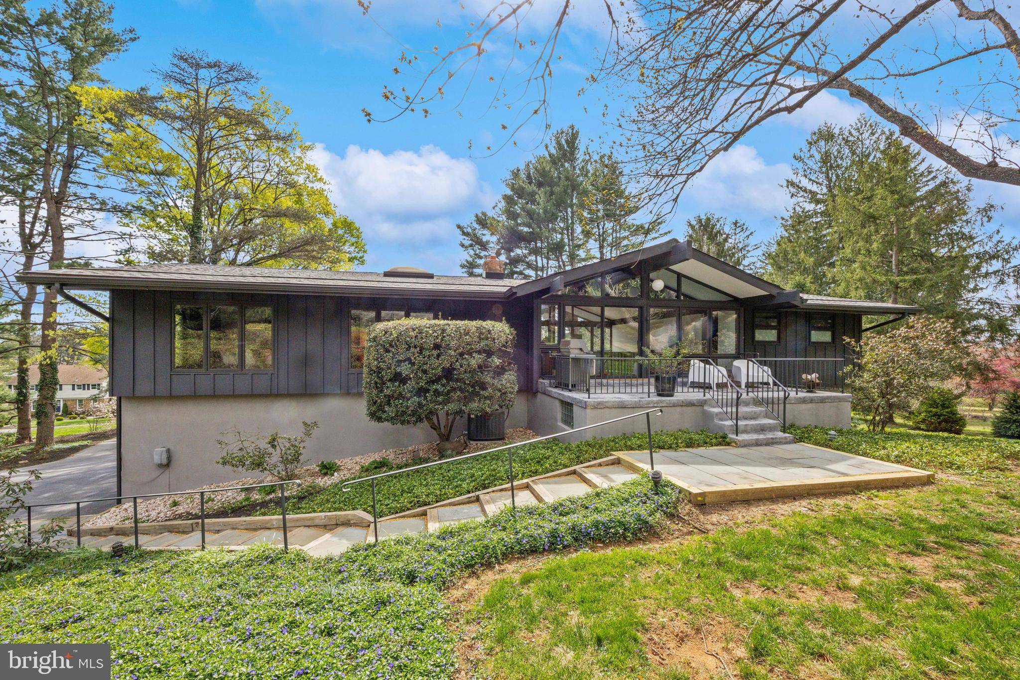 West Chester, PA 19380,37 LOCHWOOD LN