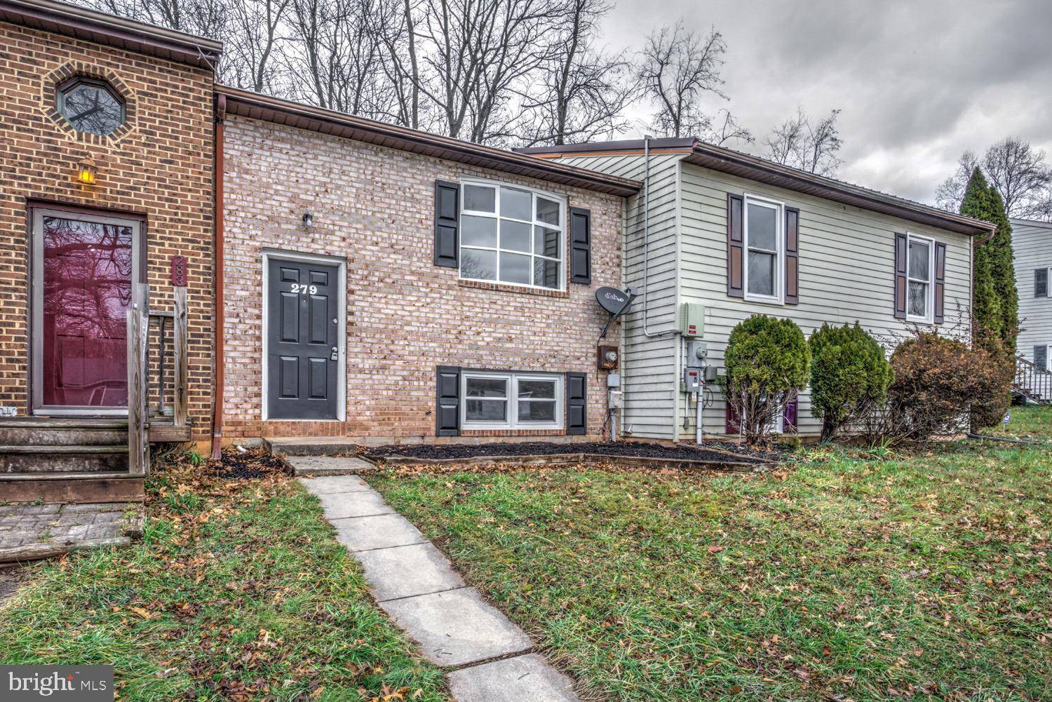 Etters, PA 17319,279 JUNIPER DR