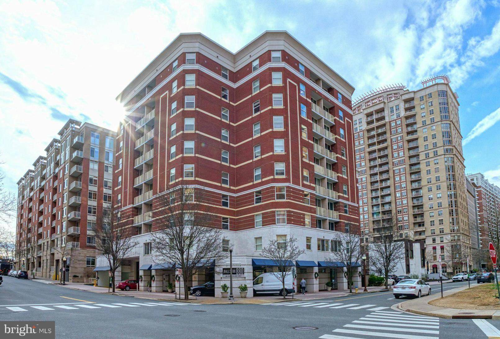 Arlington, VA 22203,880 N POLLARD ST #1022