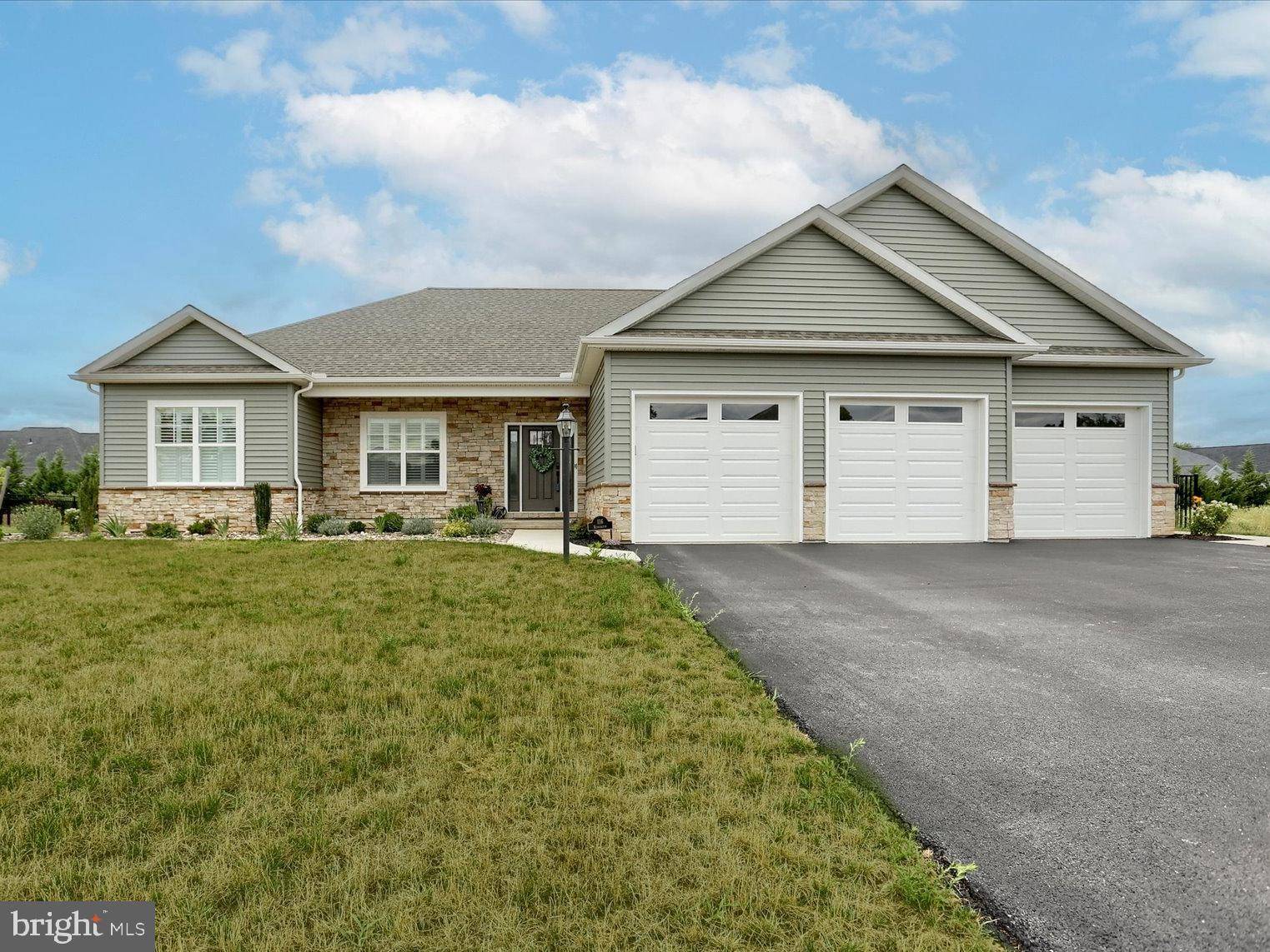 Mechanicsburg, PA 17050,116 KENSINGTON PL