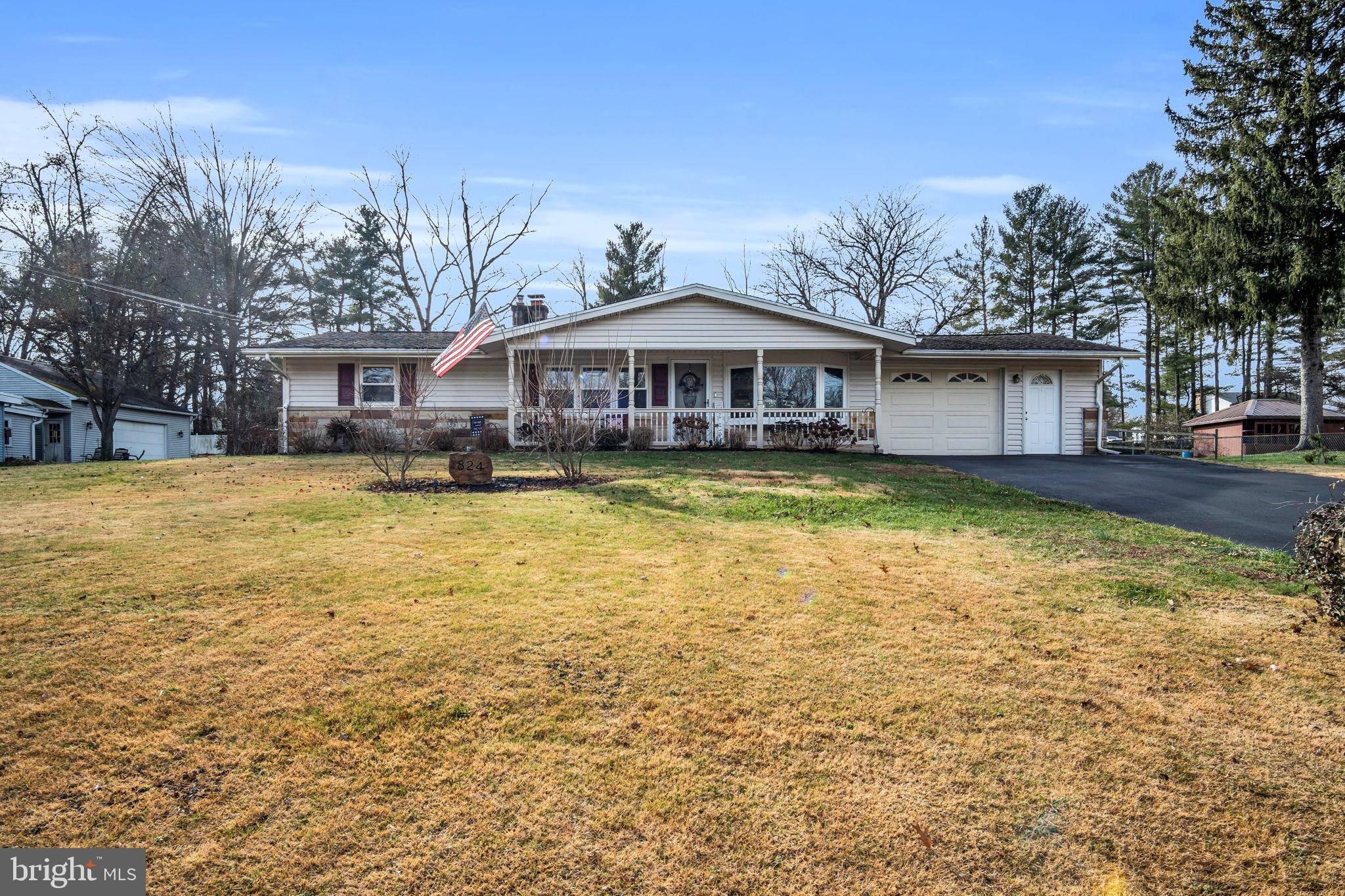 Camp Hill, PA 17011,824 MEADOW LN