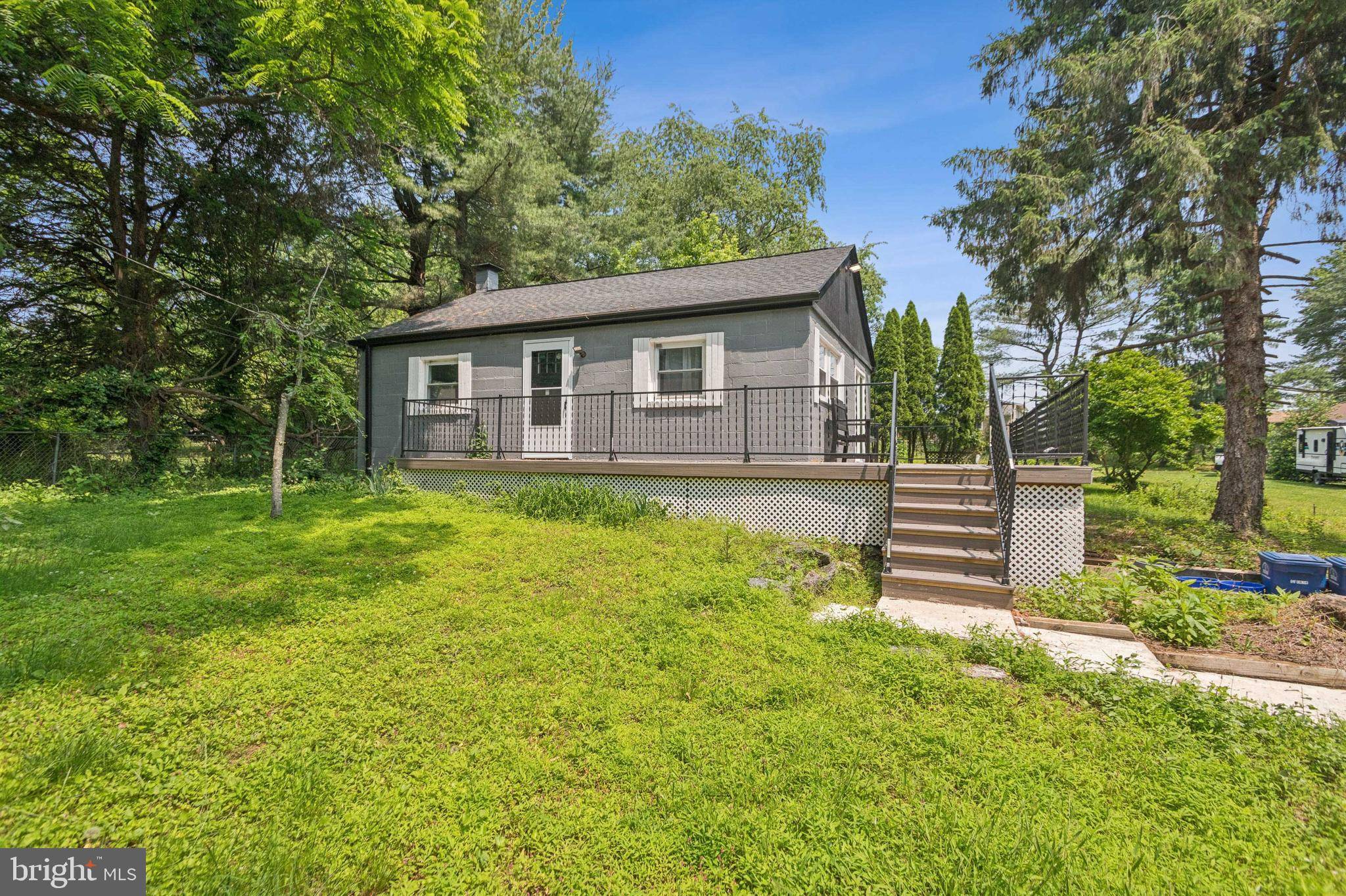 Mount Holly, NJ 08060,611 POWELL RD