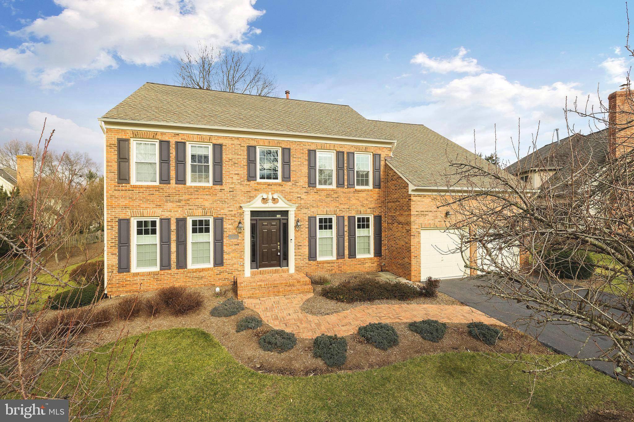 Herndon, VA 20171,13002 GREY FRIARS PL