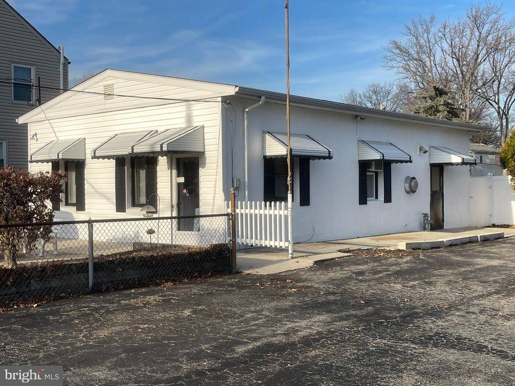 Claymont, DE 19703,108 DELAWARE AVE