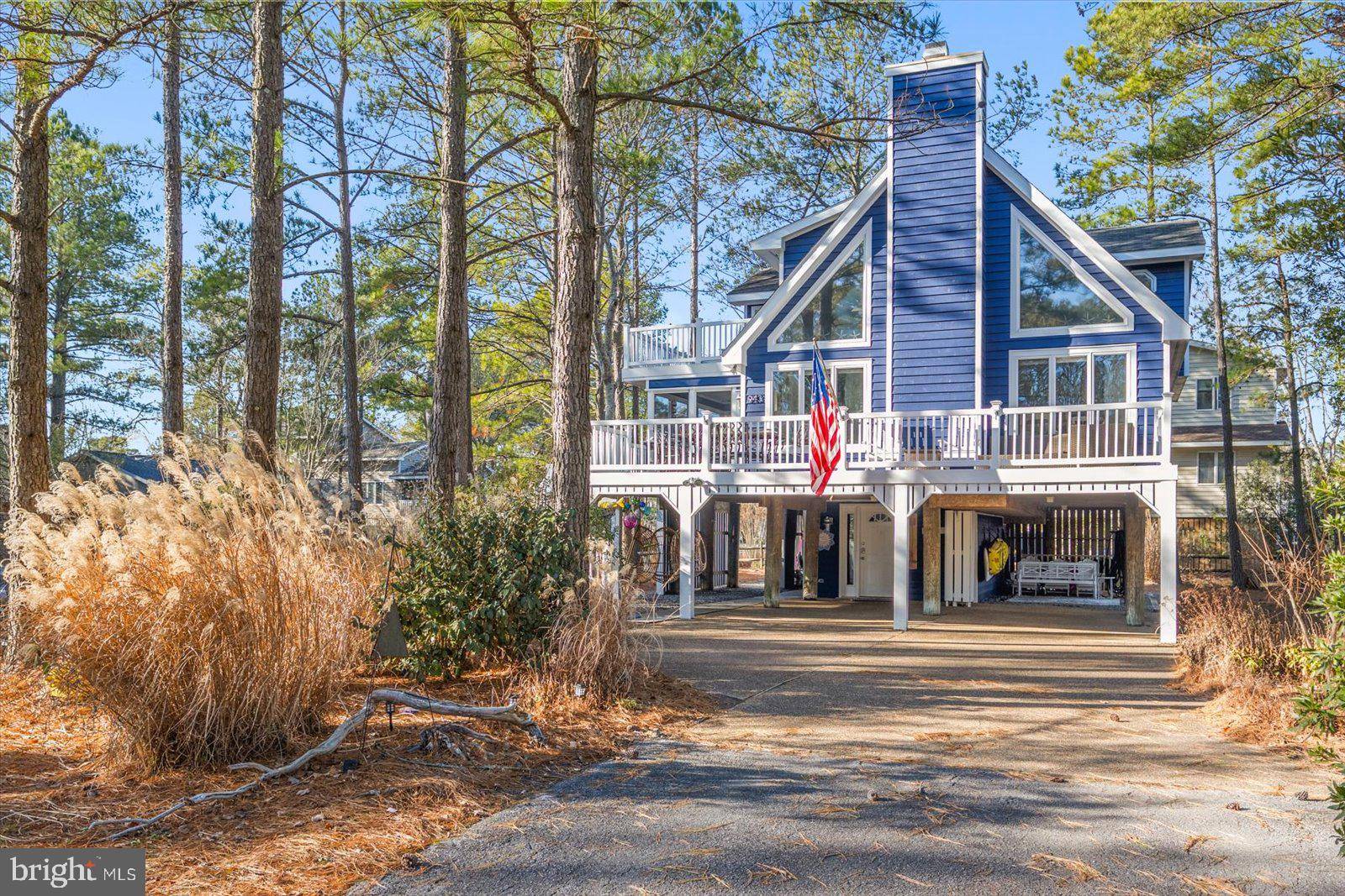 Bethany Beach, DE 19930,943 PINE TREE LN