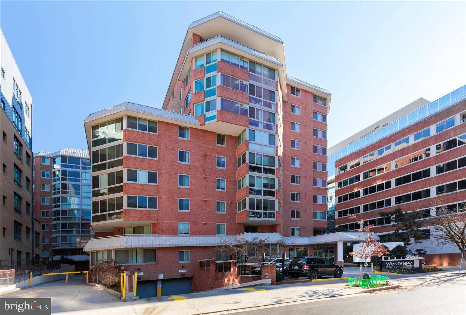 Arlington, VA 22201,1001 N VERMONT ST #810