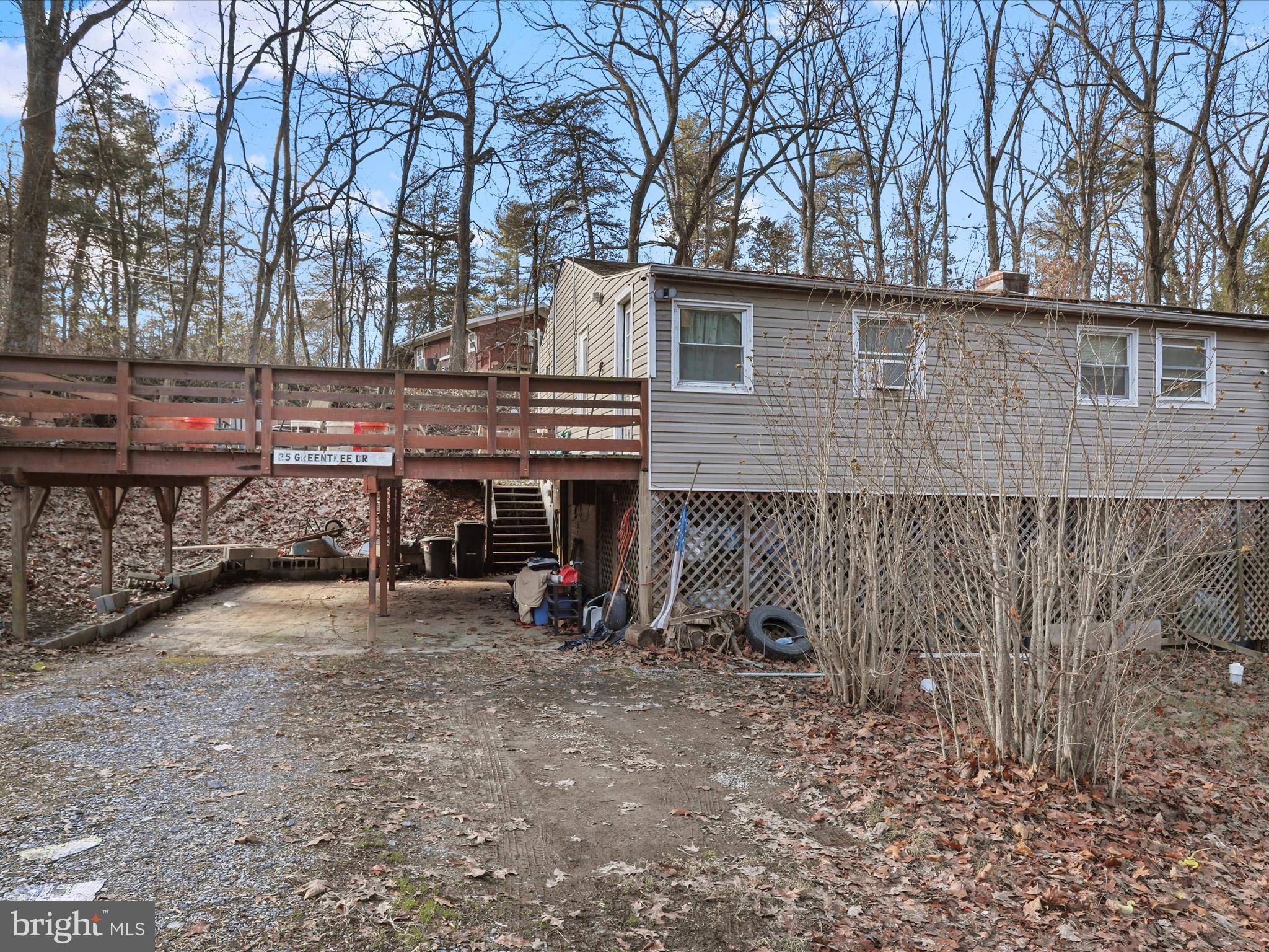 Harpers Ferry, WV 25425,25 GREENTREE LN