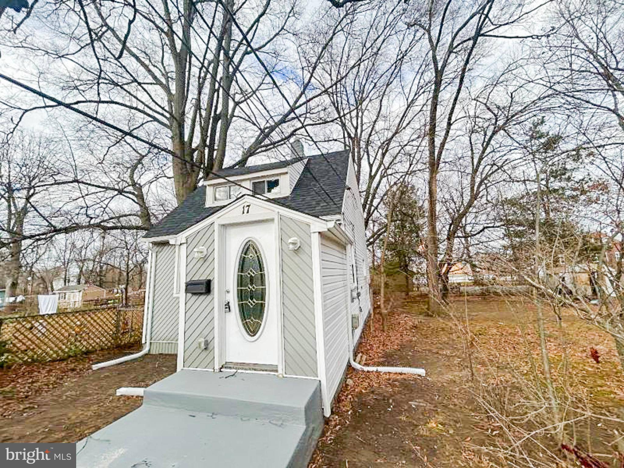 Mount Ephraim, NJ 08059,17 W BUCKINGHAM AVE