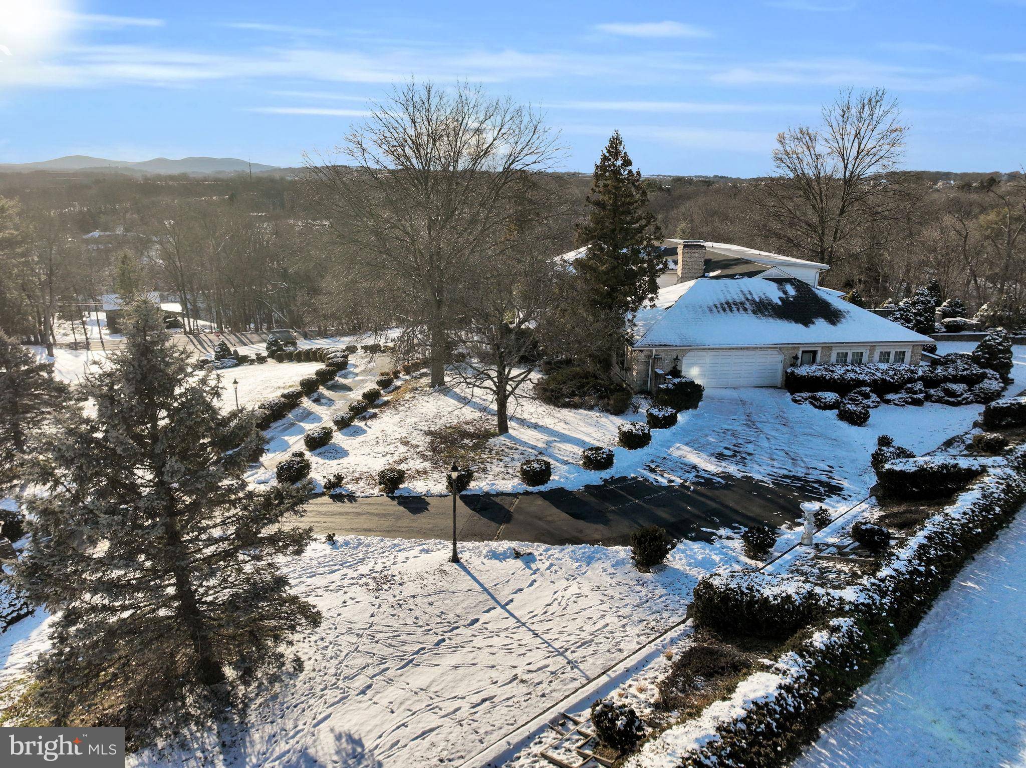 Mechanicsburg, PA 17055,1505 HIGH MEADOWS LN