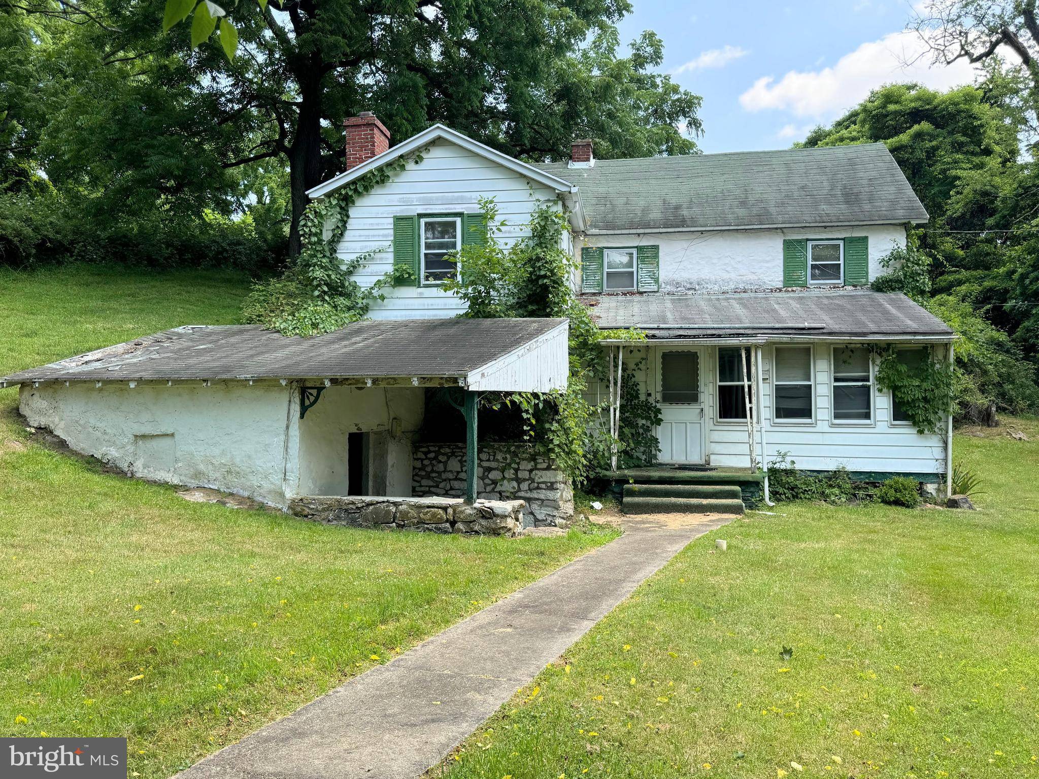 Glen Mills, PA 19342,11 LONG LN