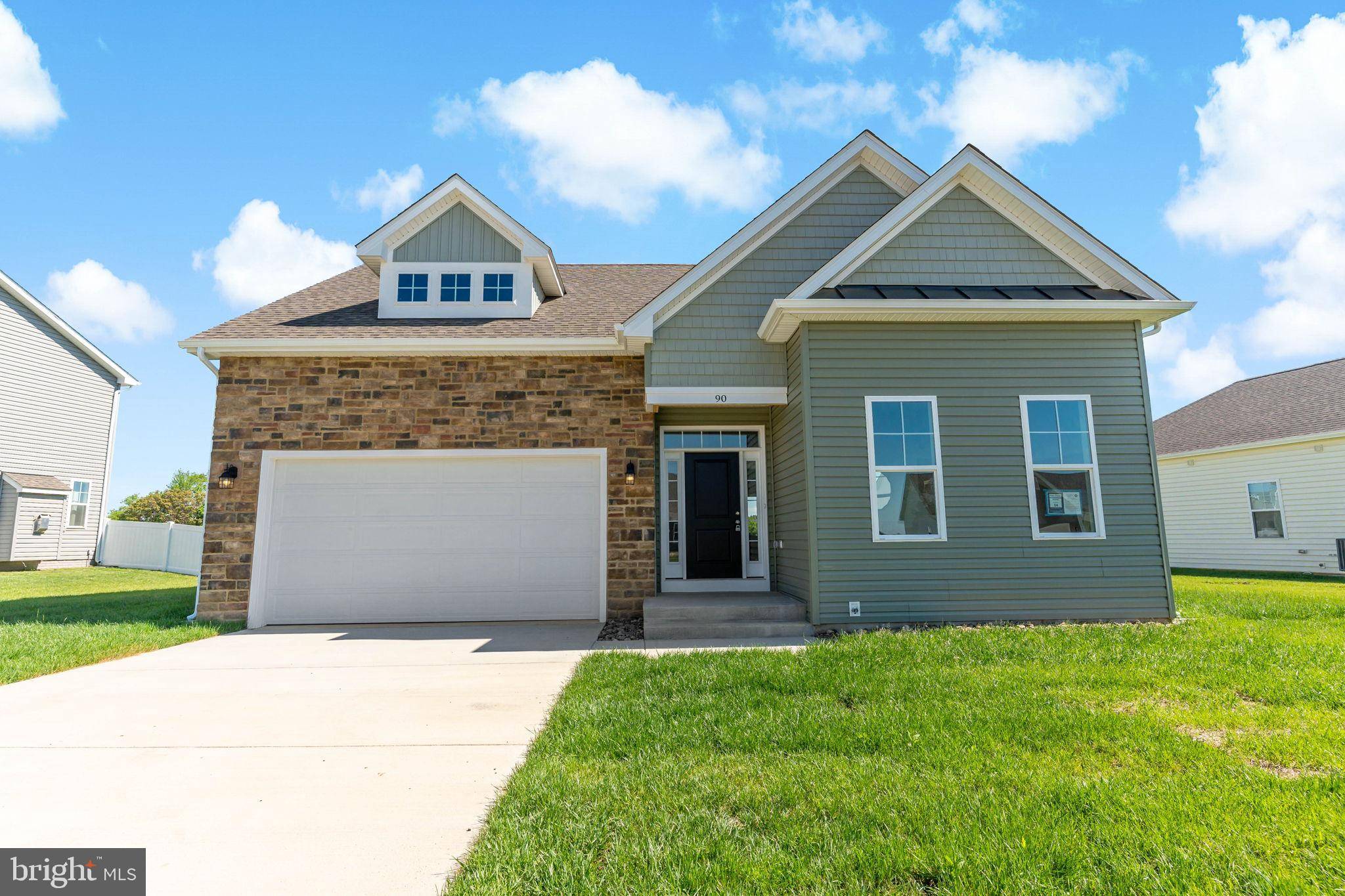 Martinsburg, WV 25403,90 SANTIAGO CIR