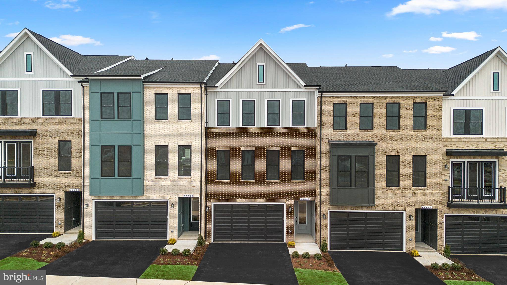 Ashburn, VA 20147,44482 LOWESTOFT