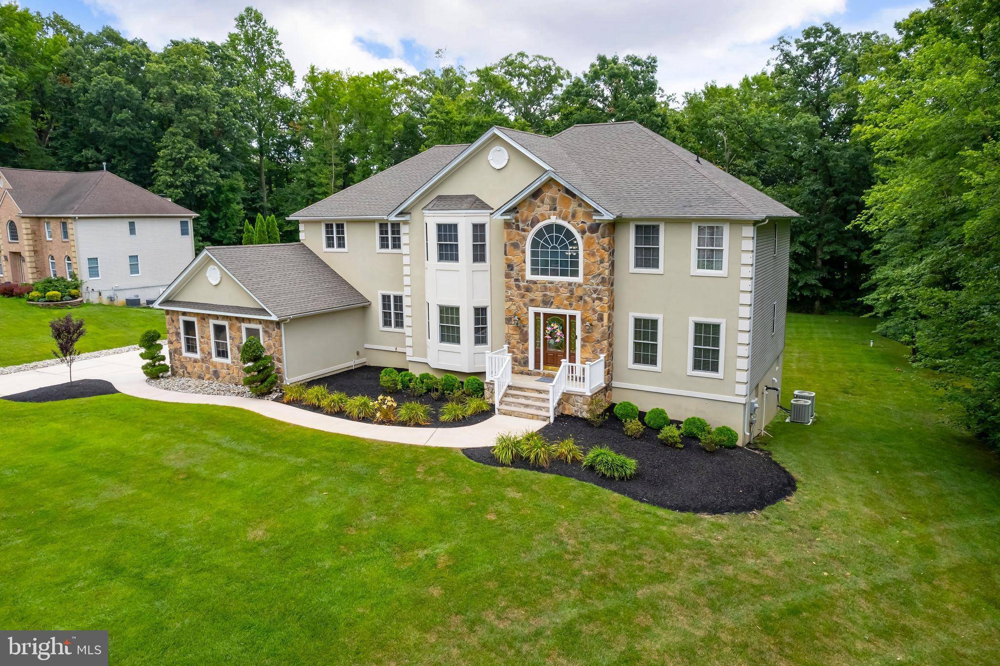 Mullica Hill, NJ 08062,301 FOX RUN CT