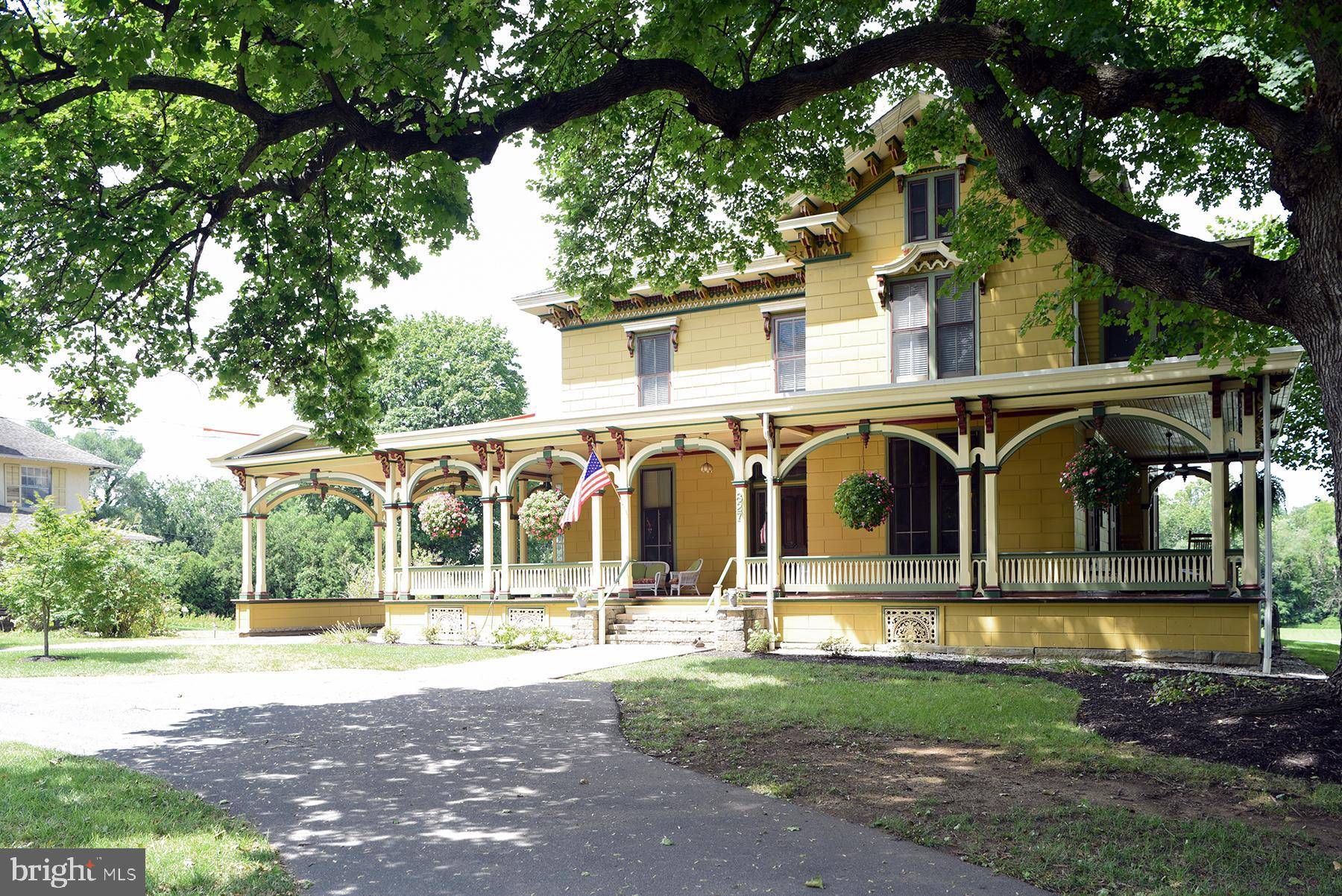 Chambersburg, PA 17201,827 PHILADELPHIA AVENUE
