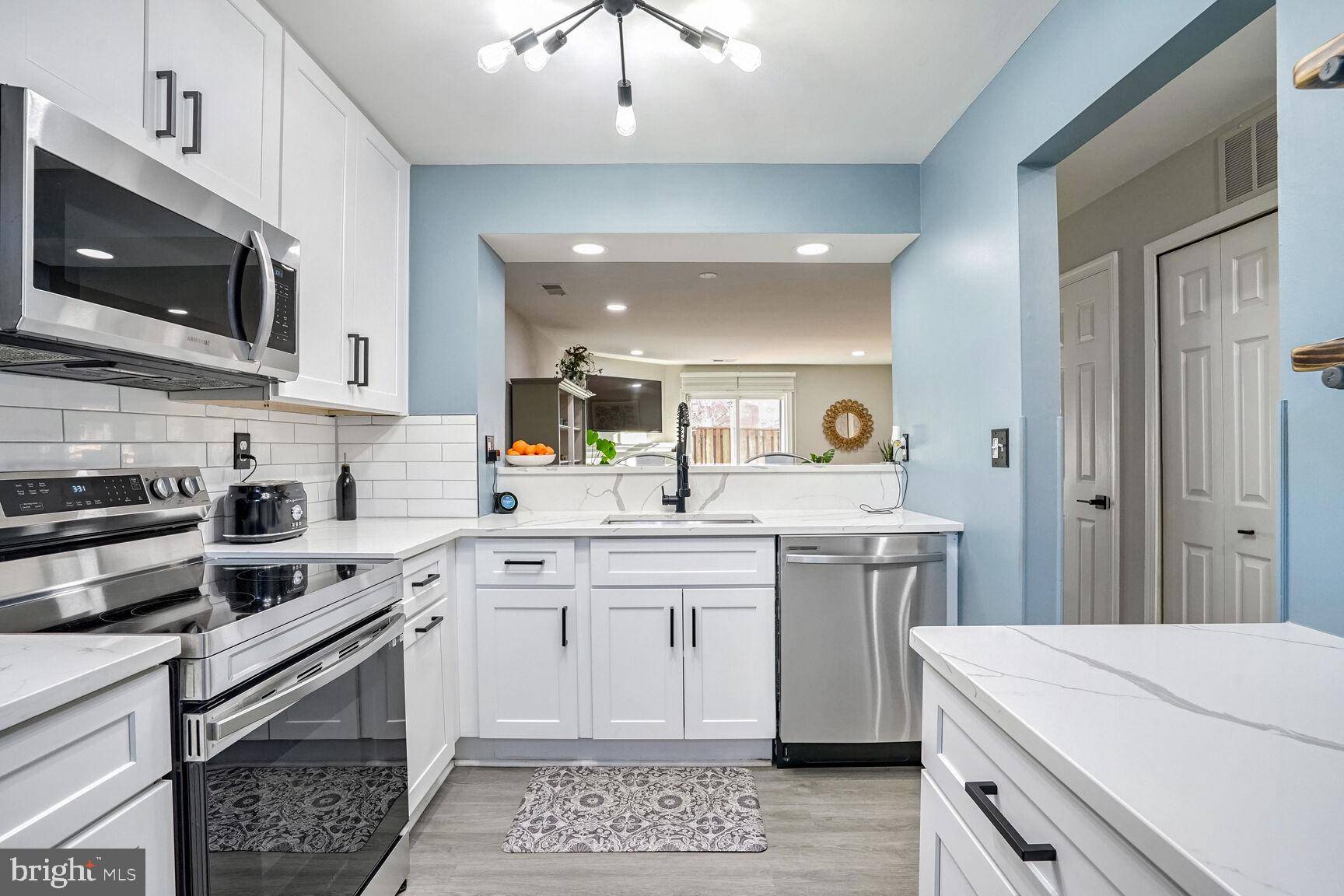 Arlington, VA 22204,3908 9TH RD S #3908