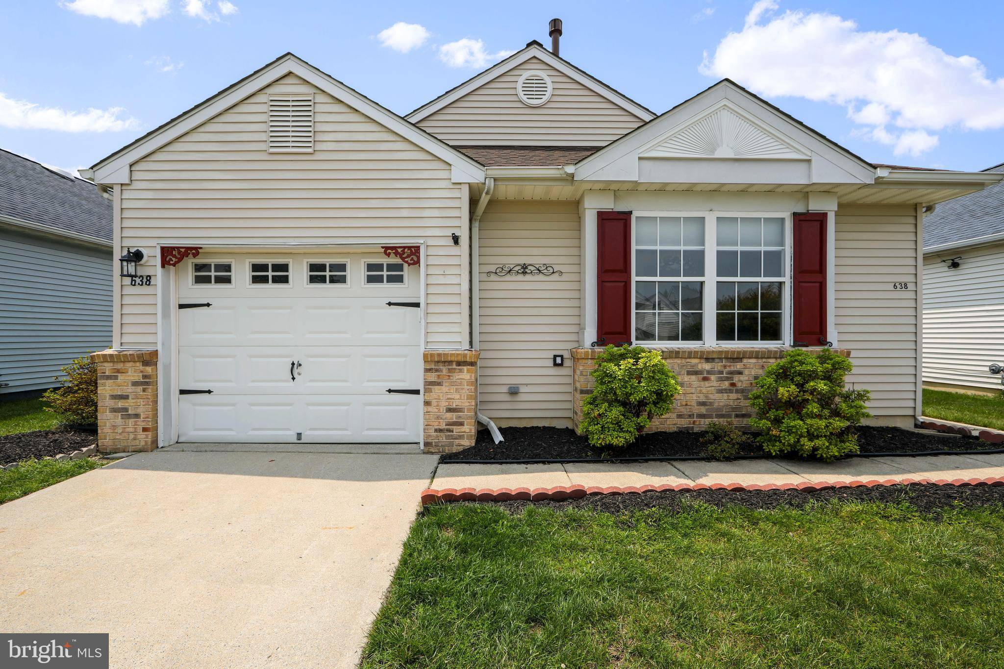 Williamstown, NJ 08094,638 BARBADOS DR
