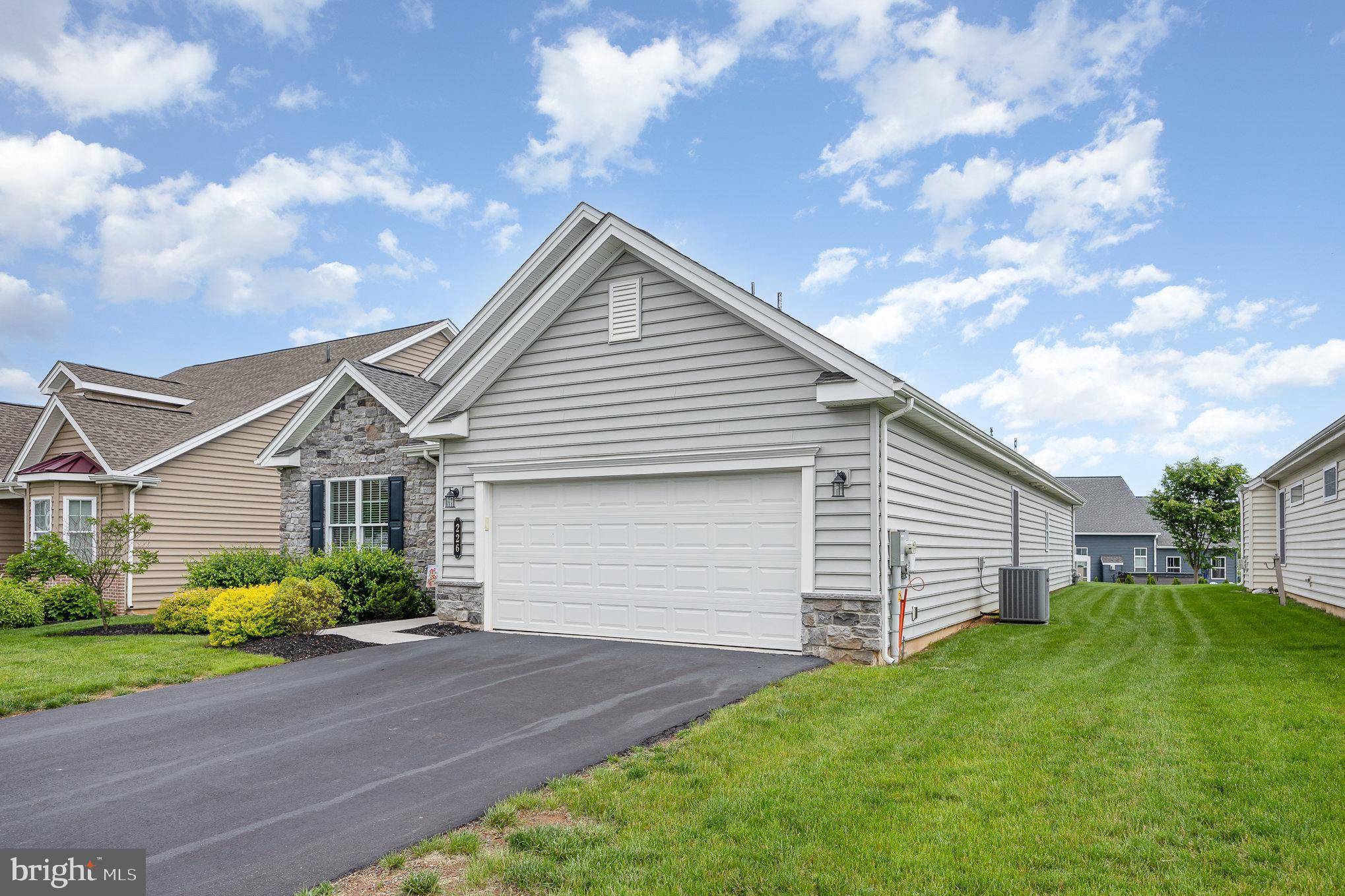 Mechanicsburg, PA 17050,226 LOYAL DR