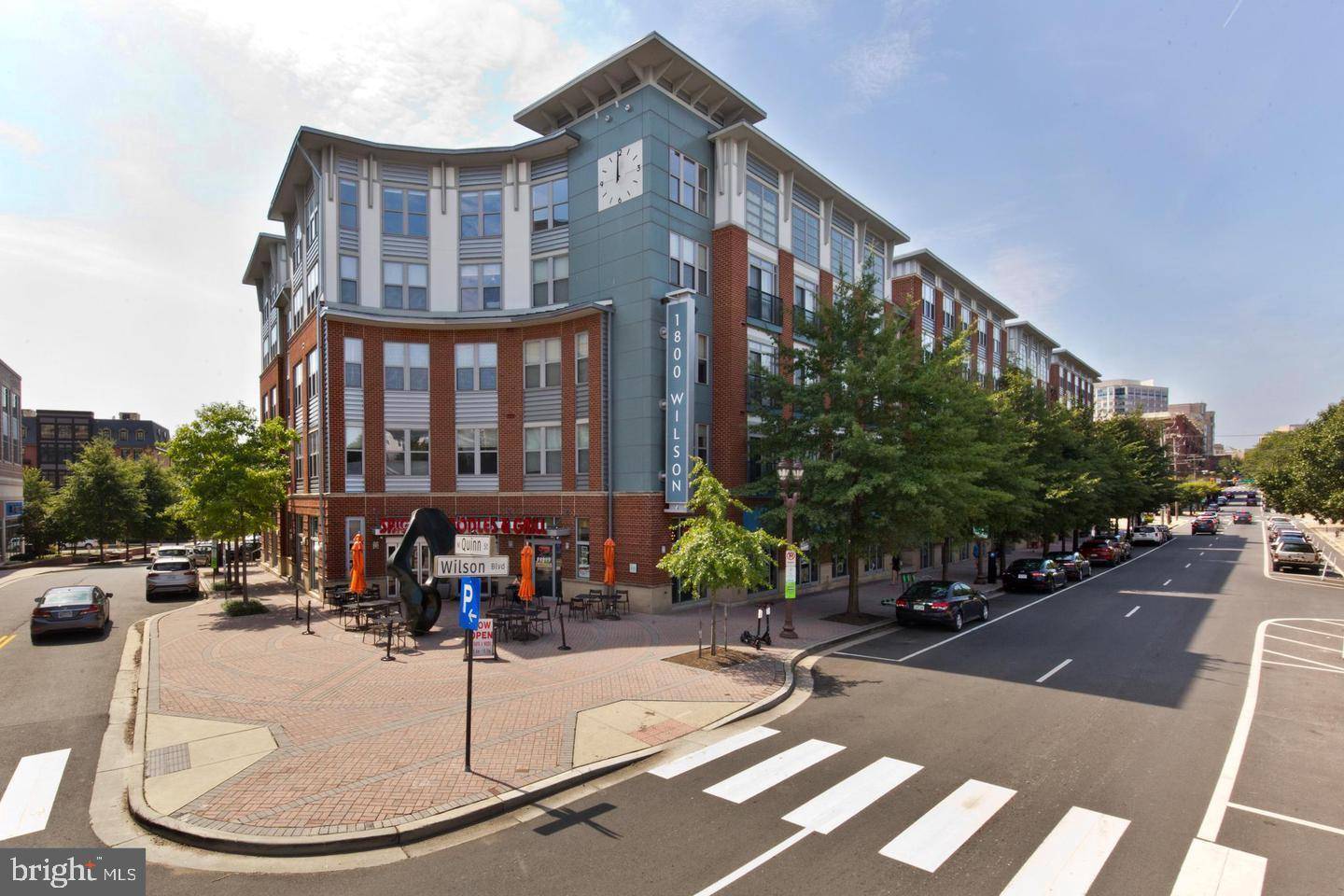 Arlington, VA 22201,1800 N WILSON BLVD #405