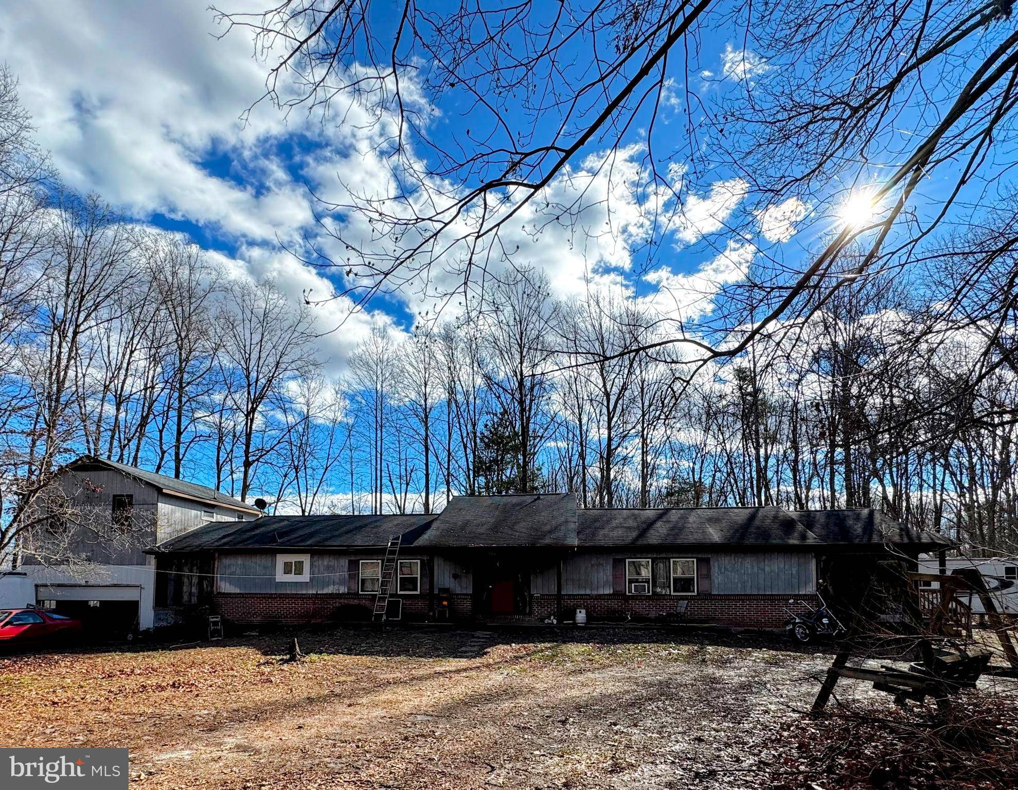 Mineral, VA 23117,354 CARPENTER LN