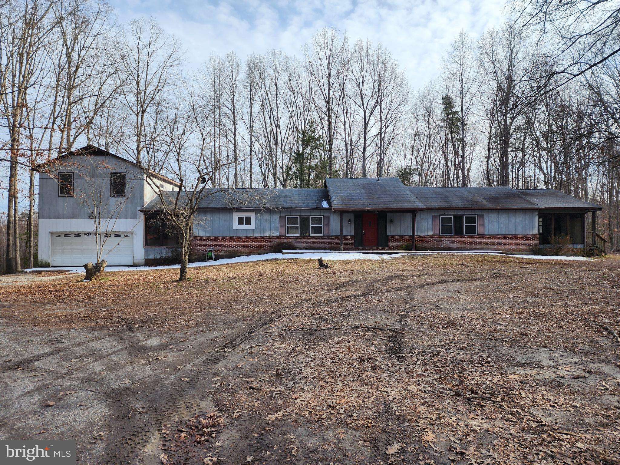 Mineral, VA 23117,354 CARPENTER LN