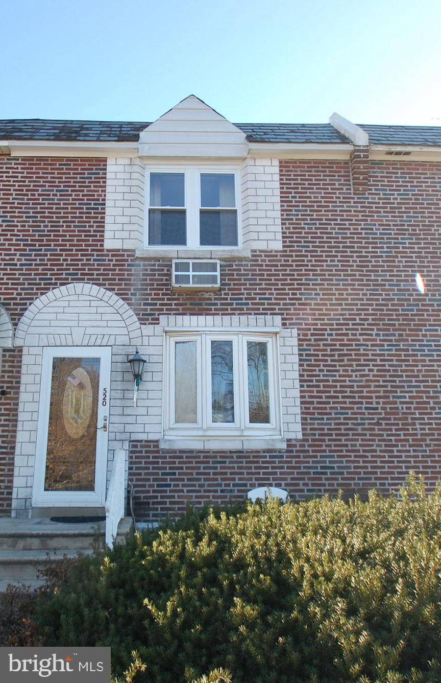 Glenolden, PA 19036,520 RIVELY AVE