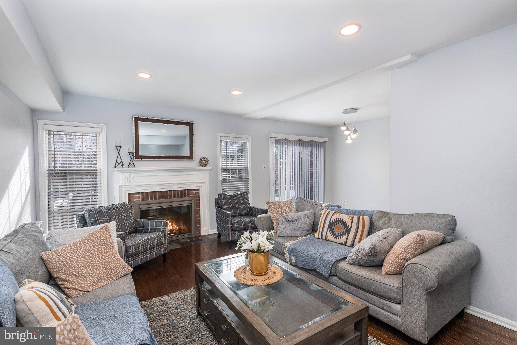 Alexandria, VA 22312,4107 CENTURY CT