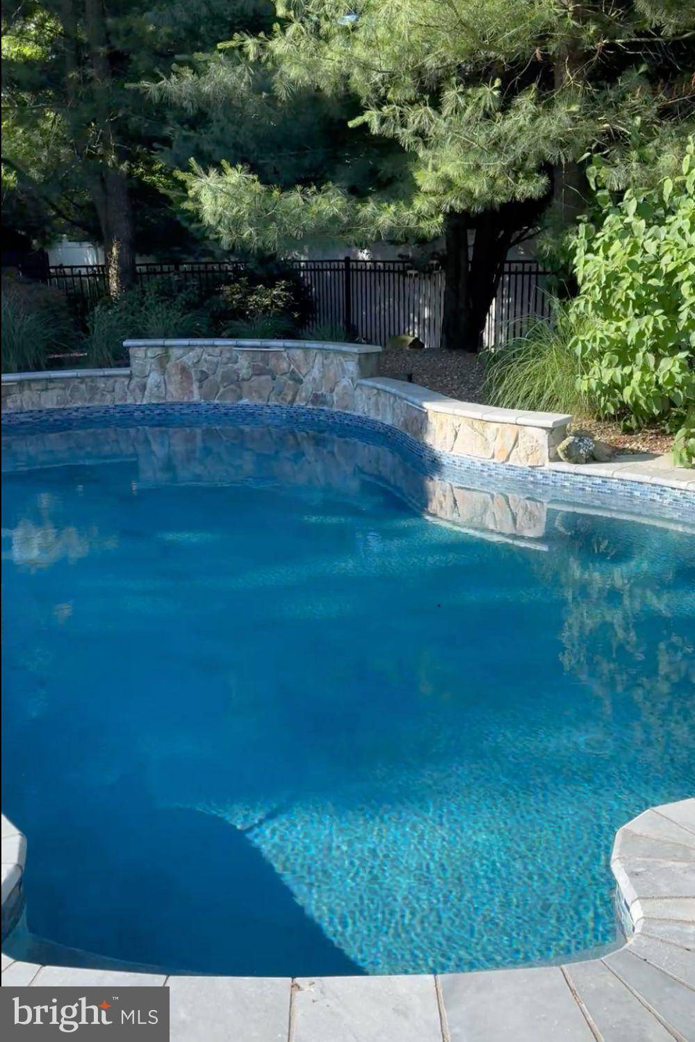 Lumberton, NJ 08048,2 BROOK LN