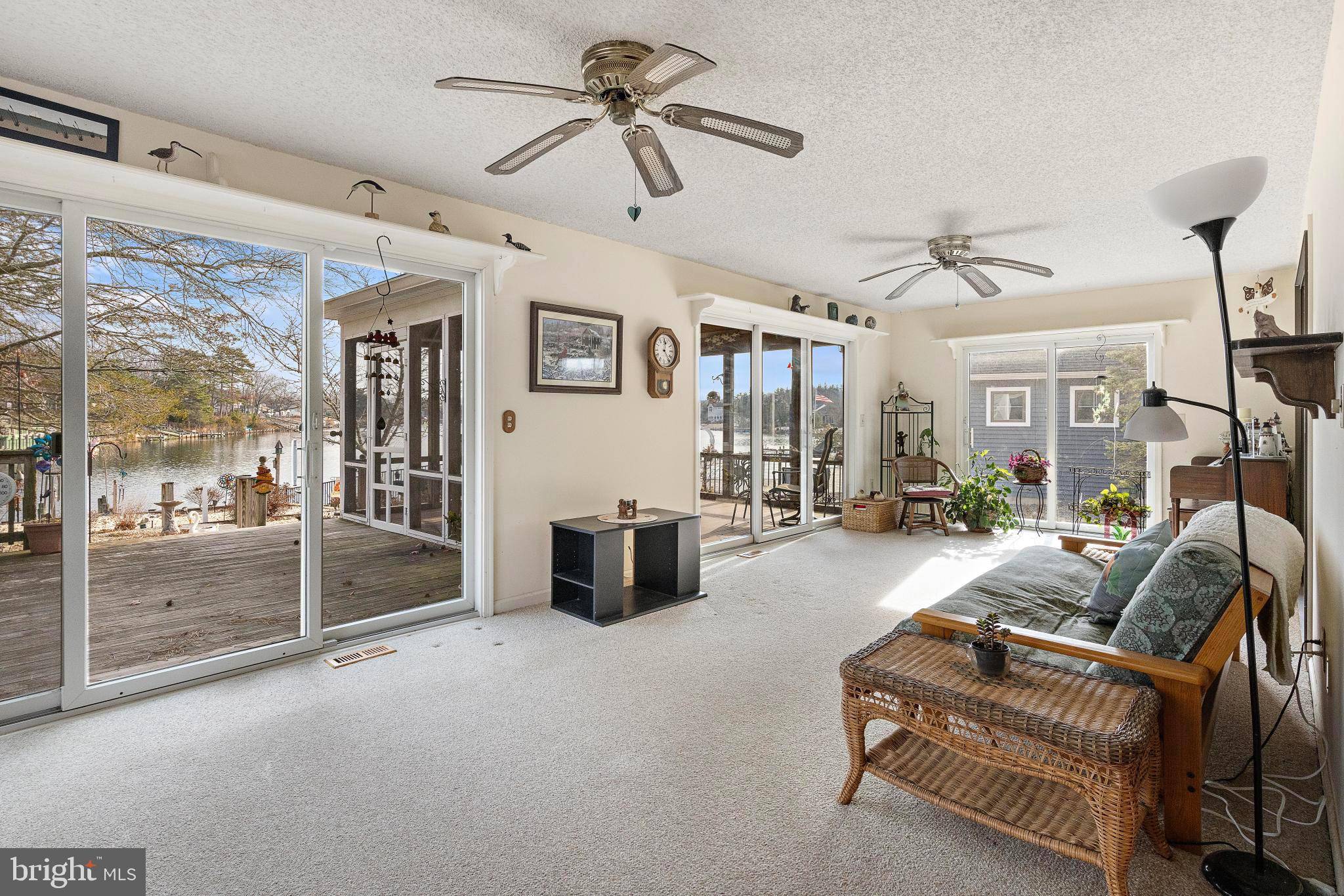 Manahawkin, NJ 08050,321 TIMBERLAKE DR