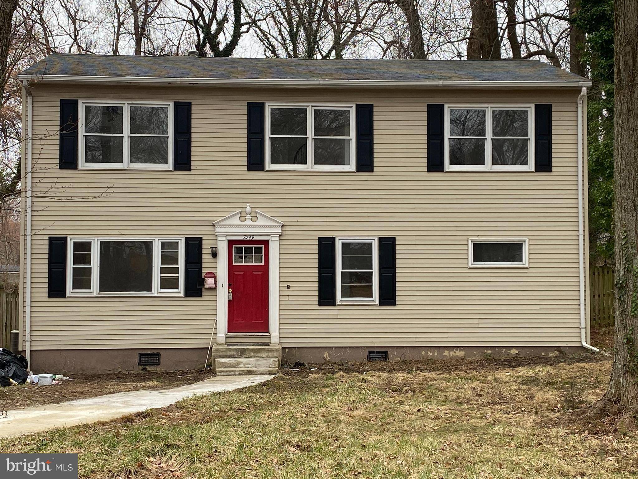 Annandale, VA 22003,7549 PARK LN