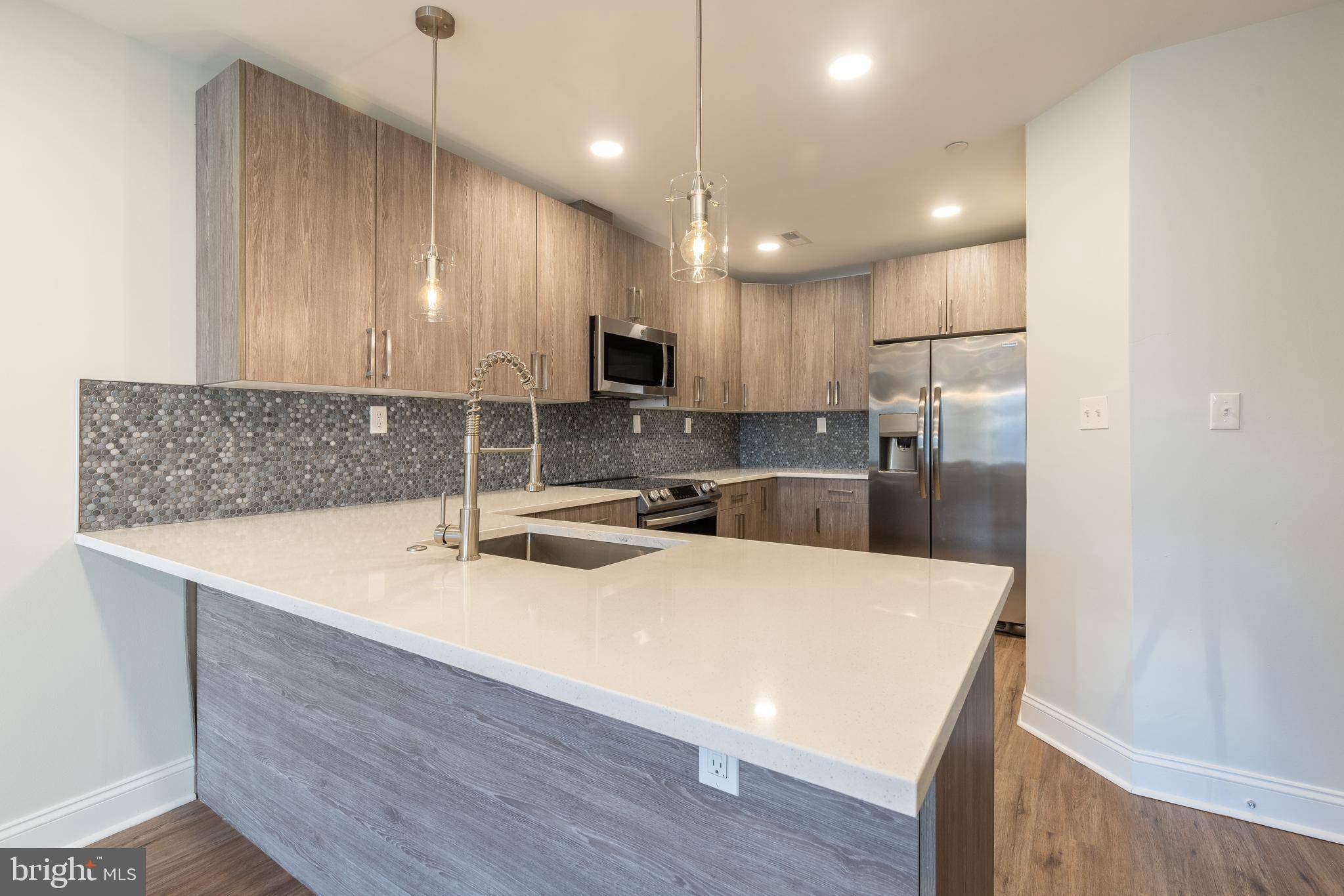 Philadelphia, PA 19121,1702 N GRATZ ST #UNIT 2