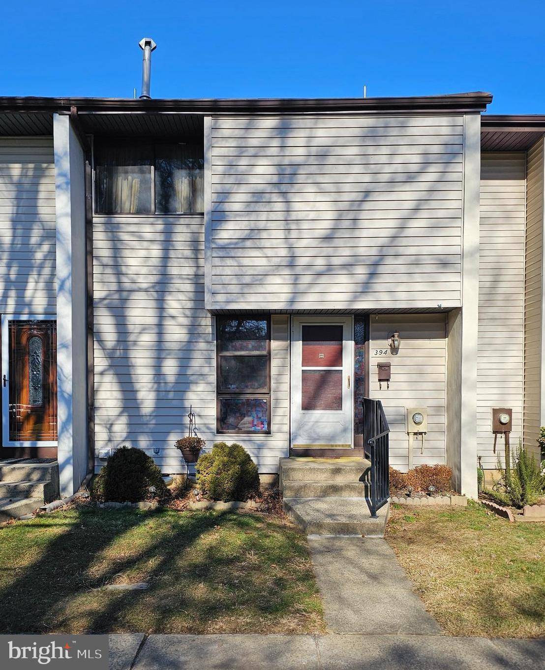 East Windsor, NJ 08520,394 BOLTON