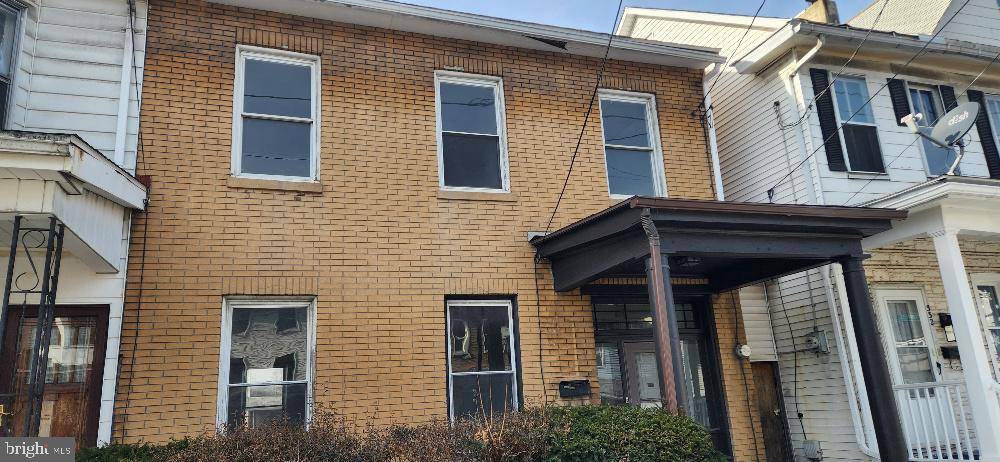 Tamaqua, PA 18252,330 PINE ST