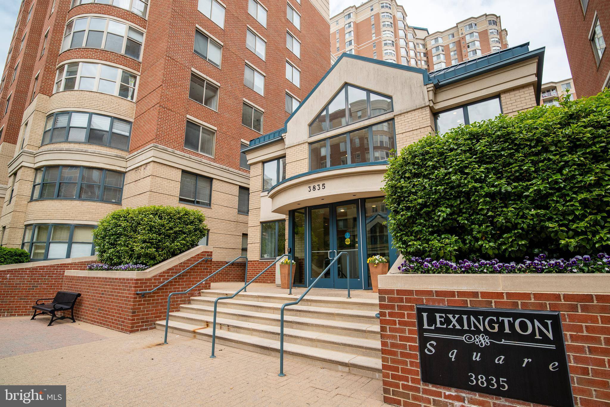 Arlington, VA 22203,3835 9TH ST N #905E