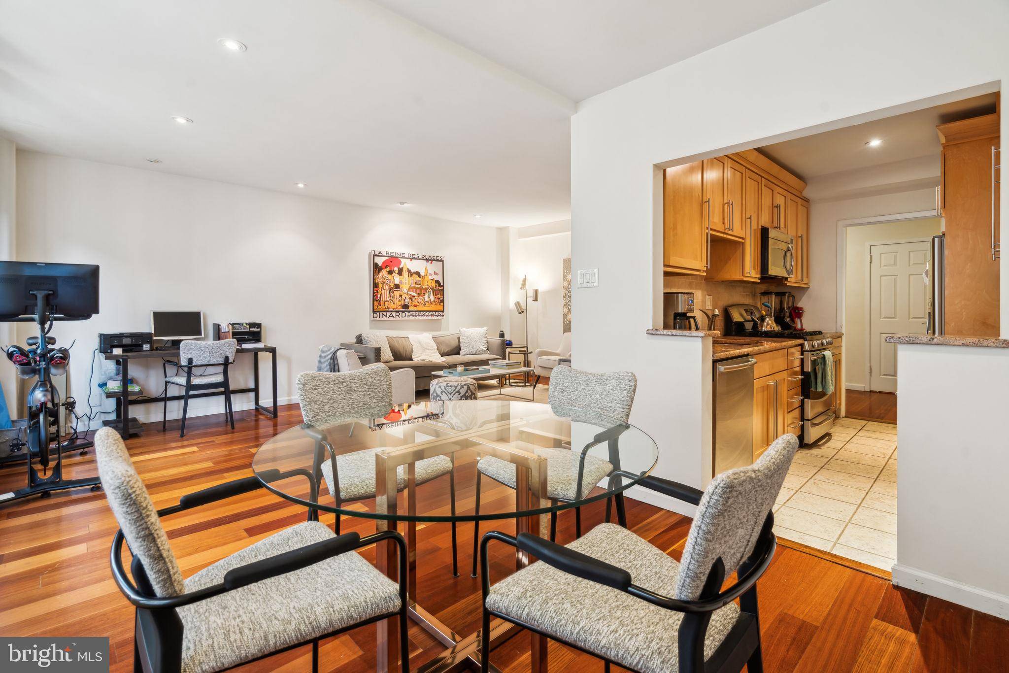 Philadelphia, PA 19103,220 W RITTENHOUSE SQ #10D