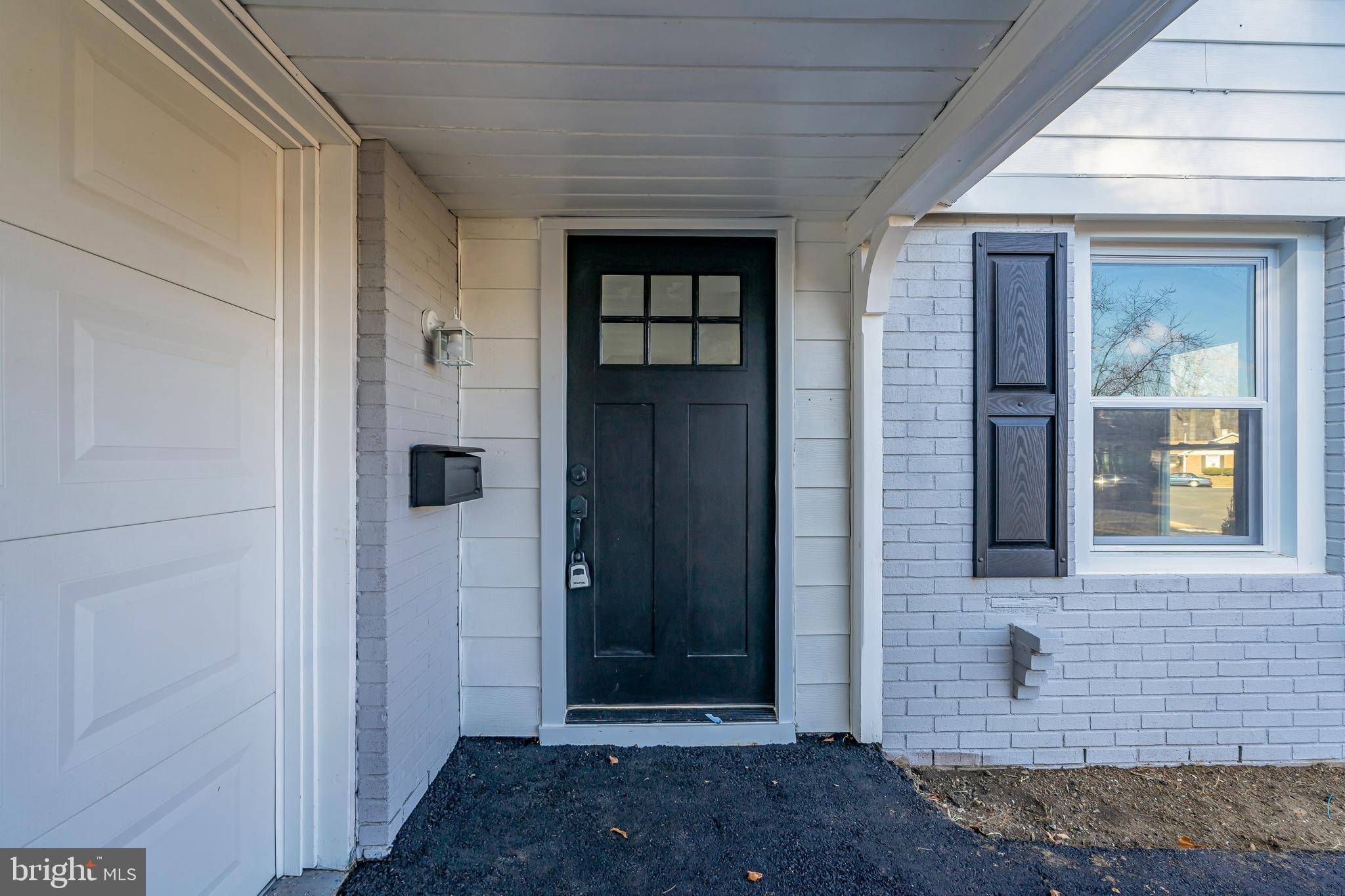 Willingboro, NJ 08046,10 MEADOWLARK LN