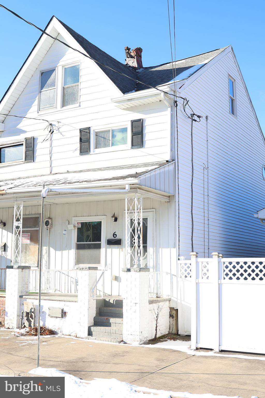 Mount Carmel, PA 17851,6 S SPRUCE ST
