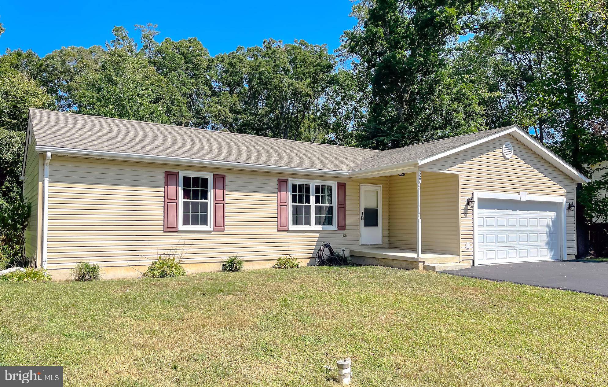 Lusby, MD 20657,327 WHITE SANDS DR