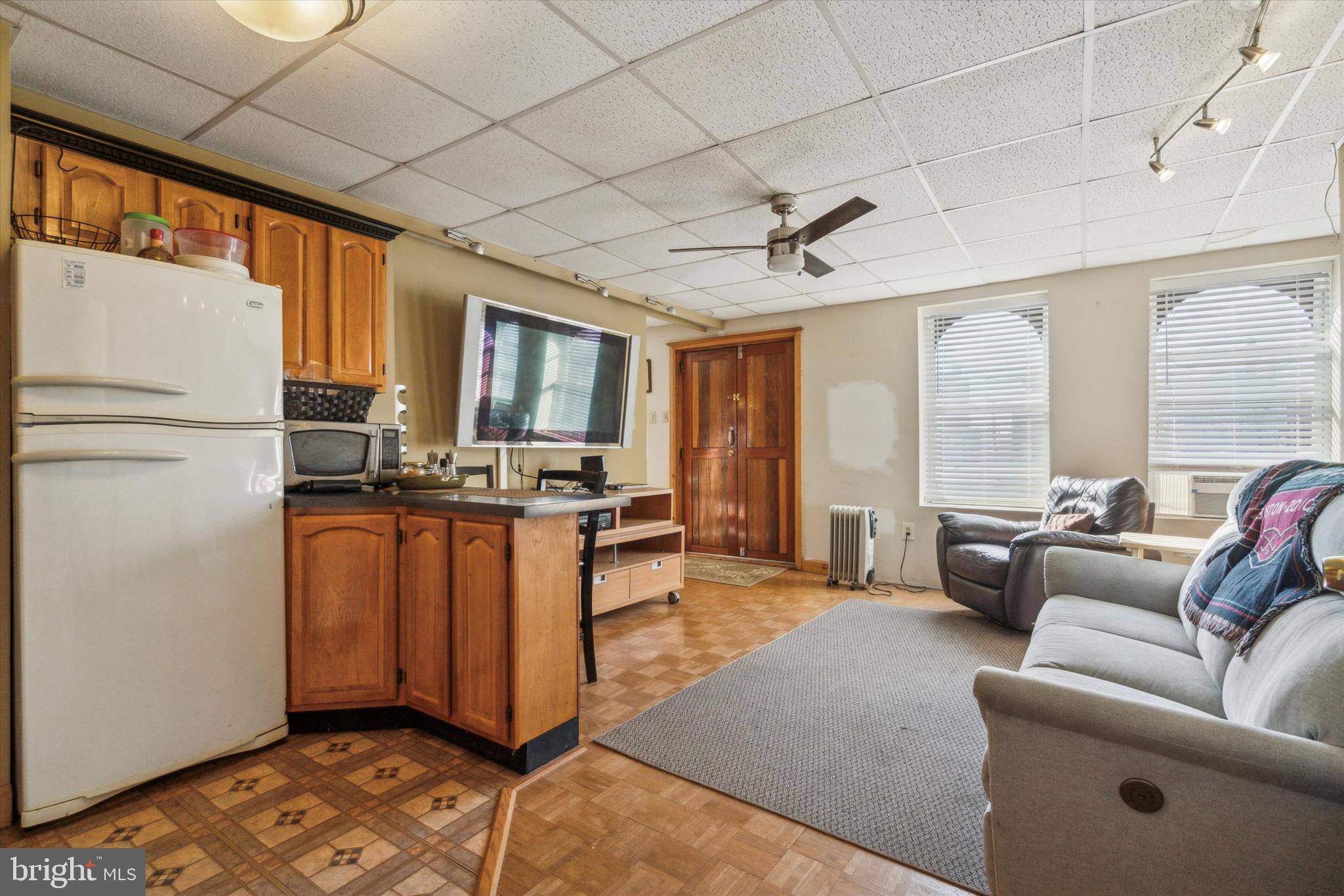 Philadelphia, PA 19148,419 PIERCE ST