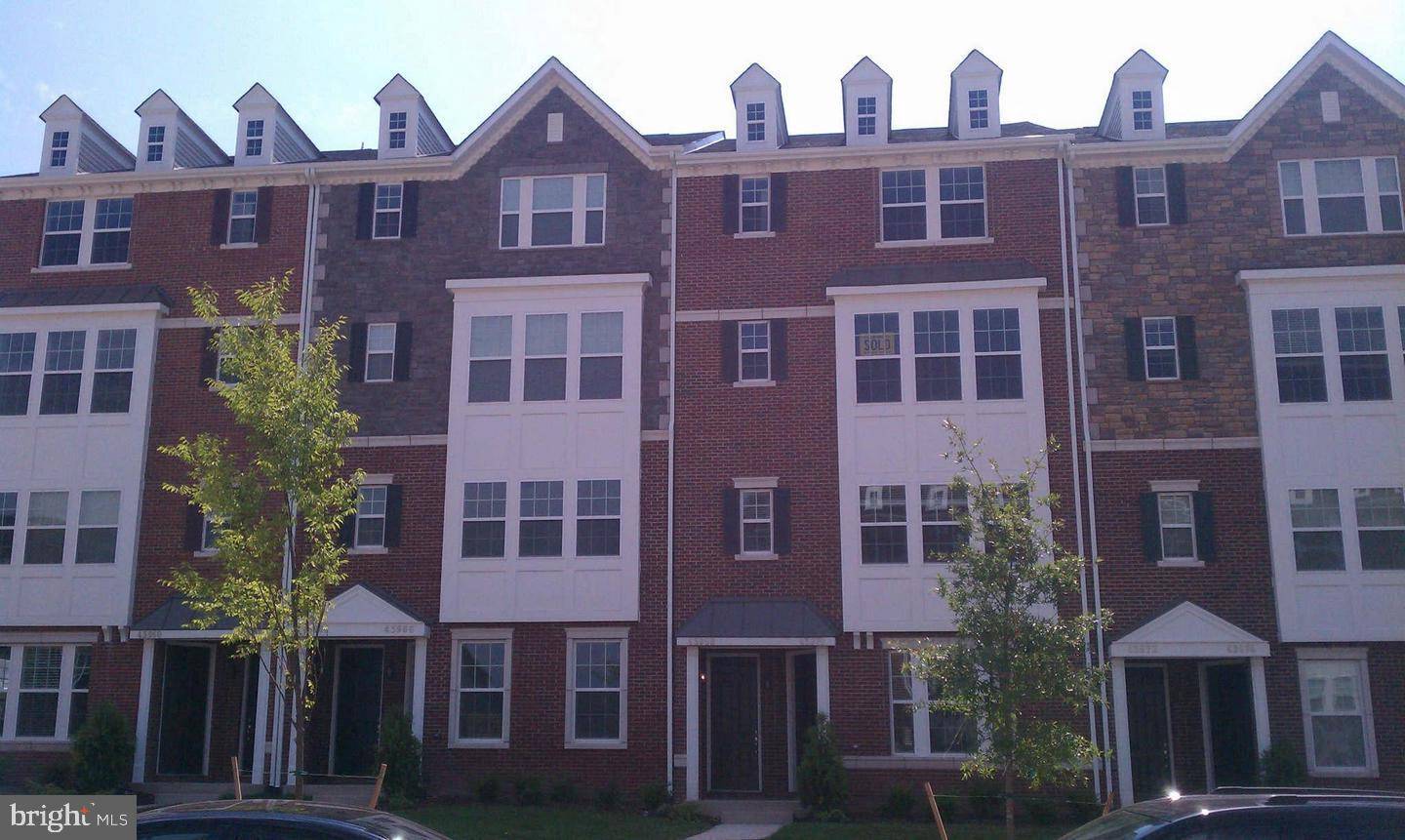 Chantilly, VA 20152,43968 VAIRA TER