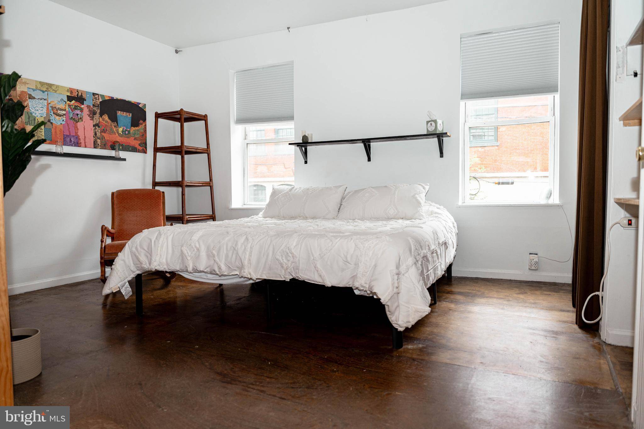 Philadelphia, PA 19122,105 W OXFORD ST