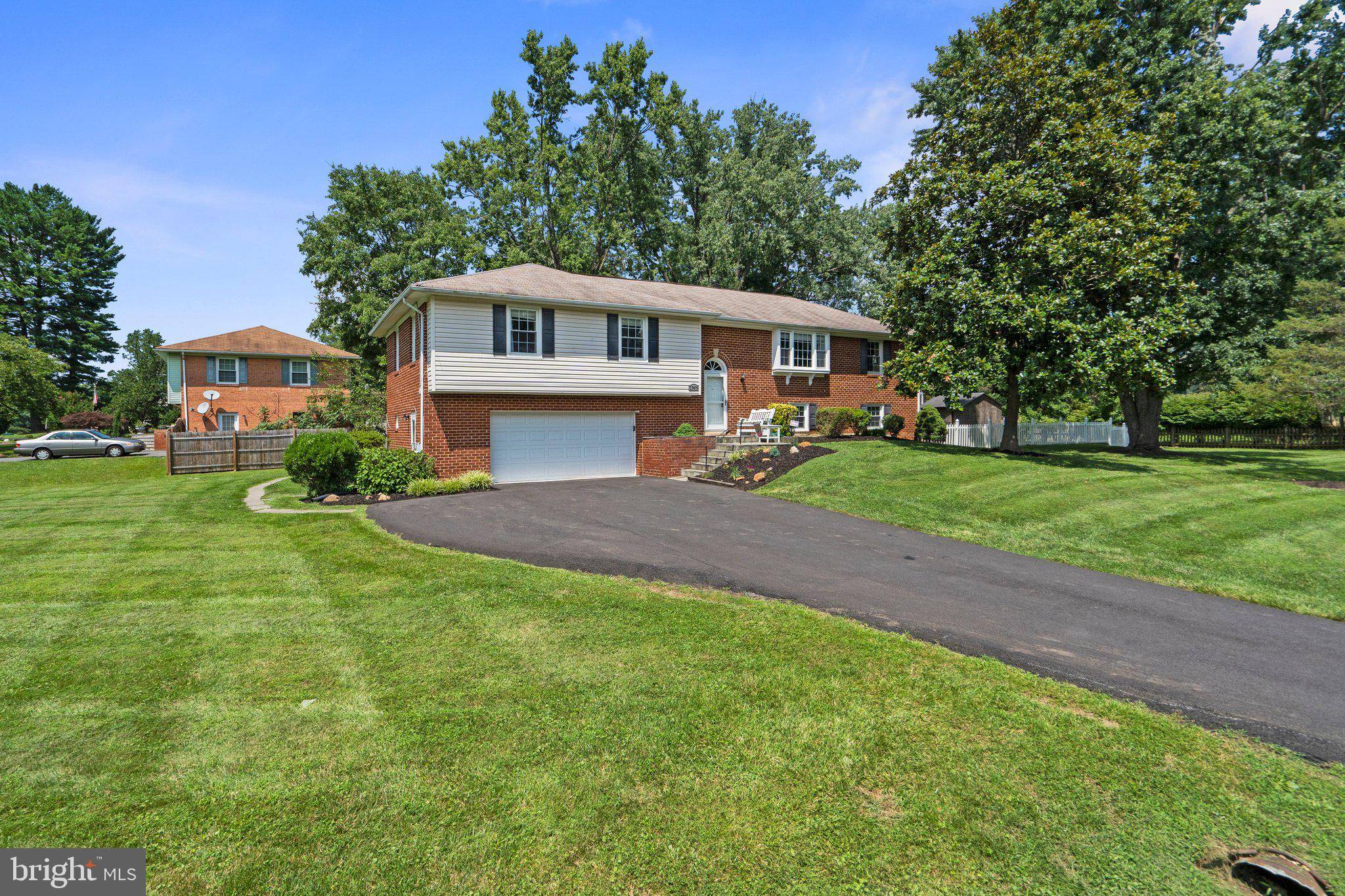 Olney, MD 20832,17479 QUEEN ELIZABETH DR