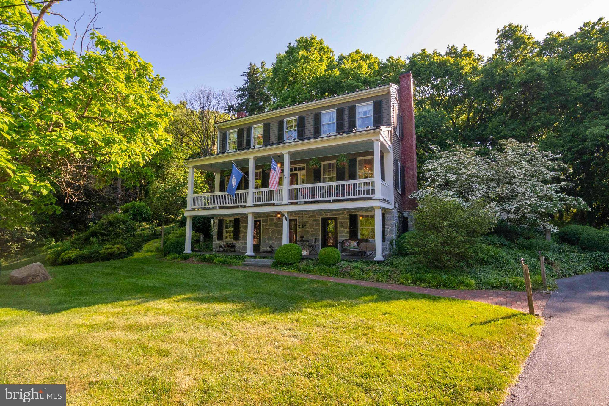 Mount Jackson, VA 22842,303 ORCHARD DR
